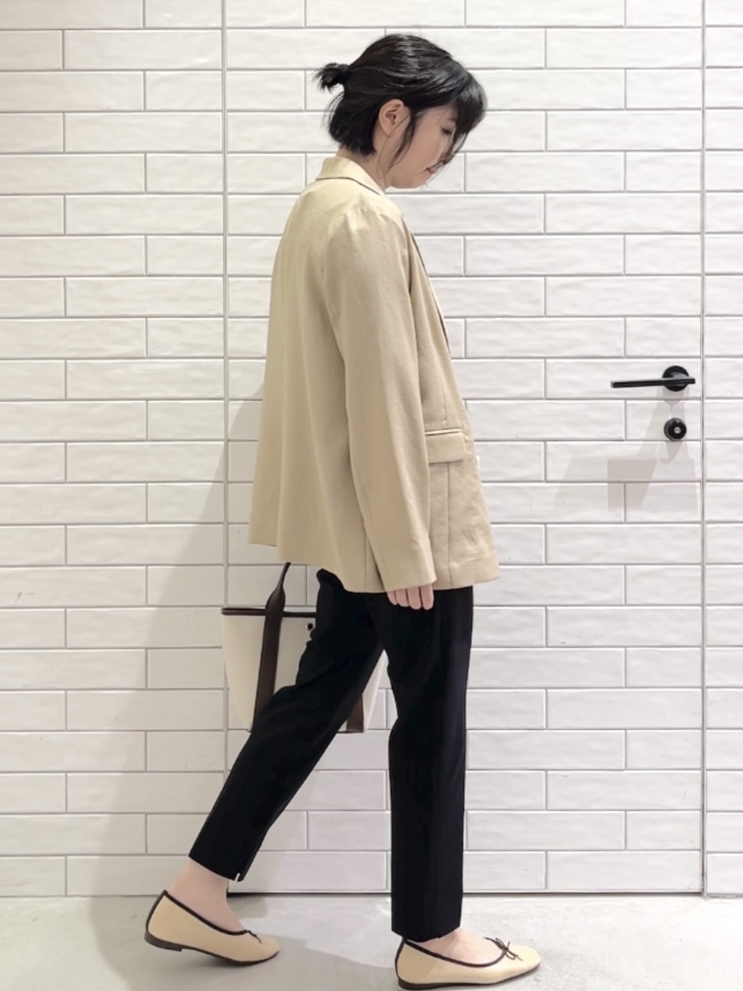 しおりさんの「OPAQUE.CLIP｜【UV／接触冷感】ダブルブレストジャケット《防シワ加工／洗える》」を使ったコーディネート