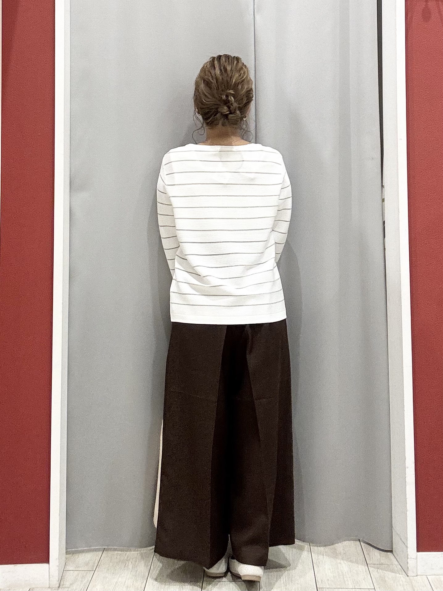 shioさんの「SHOO･LA･RUE｜【S-LL/体型カバー】日焼け対策にも女性らしさを UVカットペプラムパーカ」を使ったコーディネート