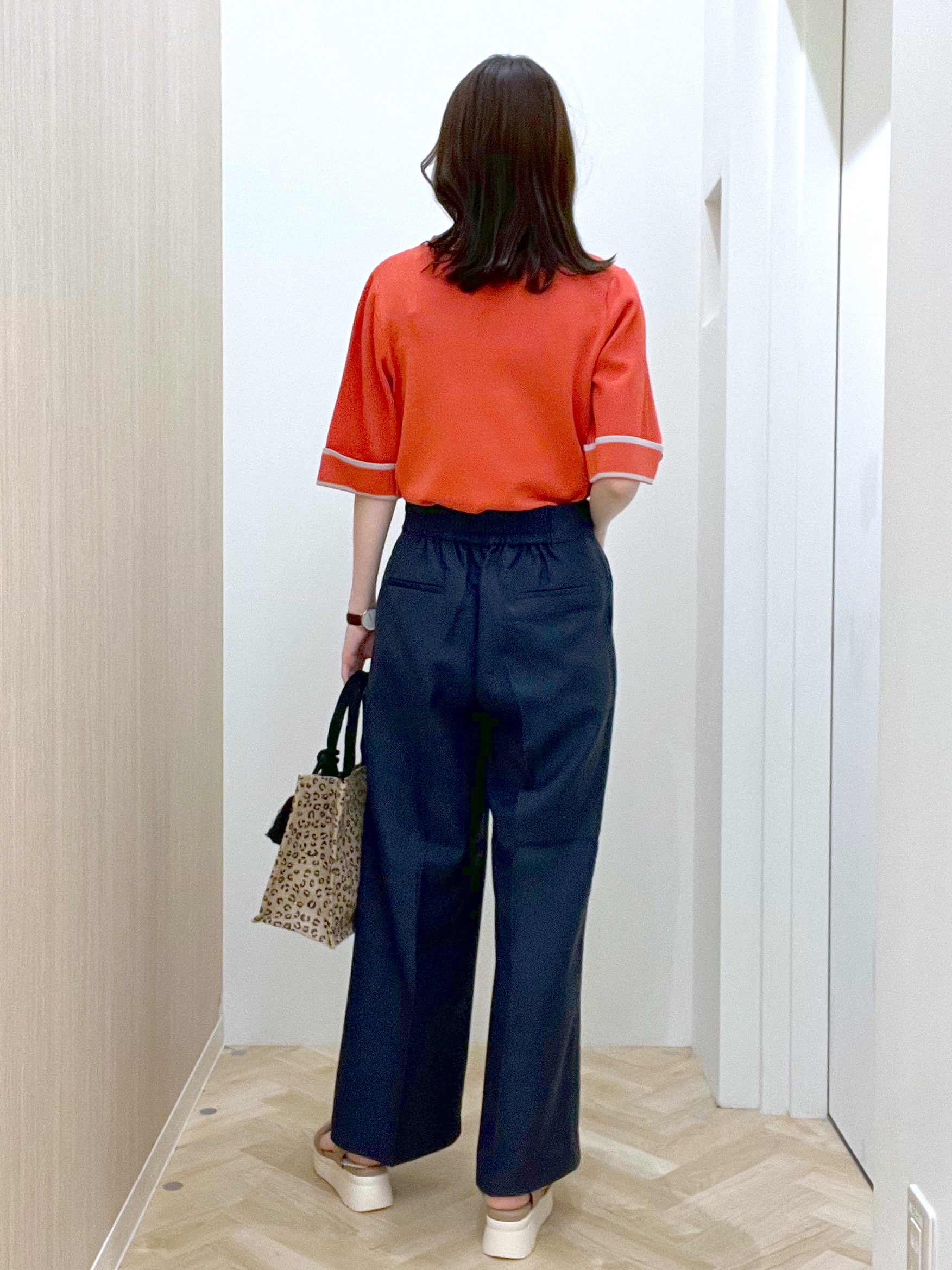  おまつさんの「grove｜新色追加！【シリーズ累計36万枚/名品ニット】やわらかドライタッチ 袖メッシュ編みニット」を使ったコーディネート