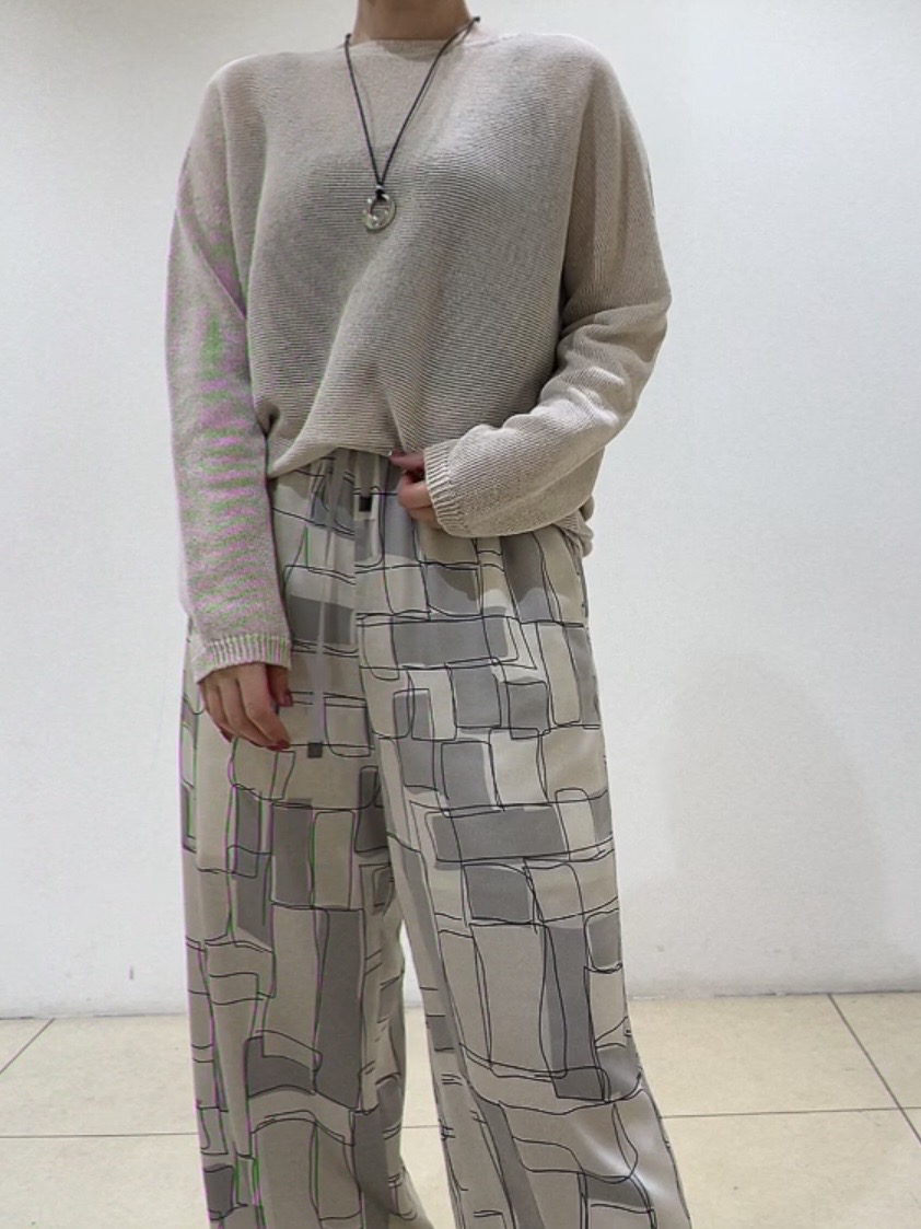 watanabeさんの「UNTITLED｜【8色展開/程よい透け感】ドライタッチボートネックニット」を使ったコーディネート