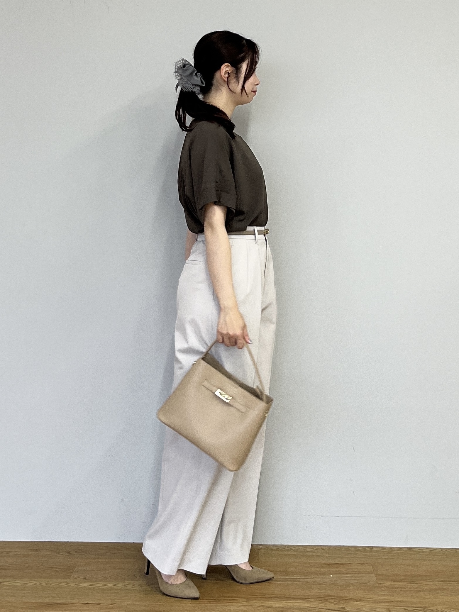 Saekoさんの「UNTITLED｜【セットアップ可/UVカット/前後2WAY】リラクシーフレンチスリーブブラウス」を使ったコーディネート