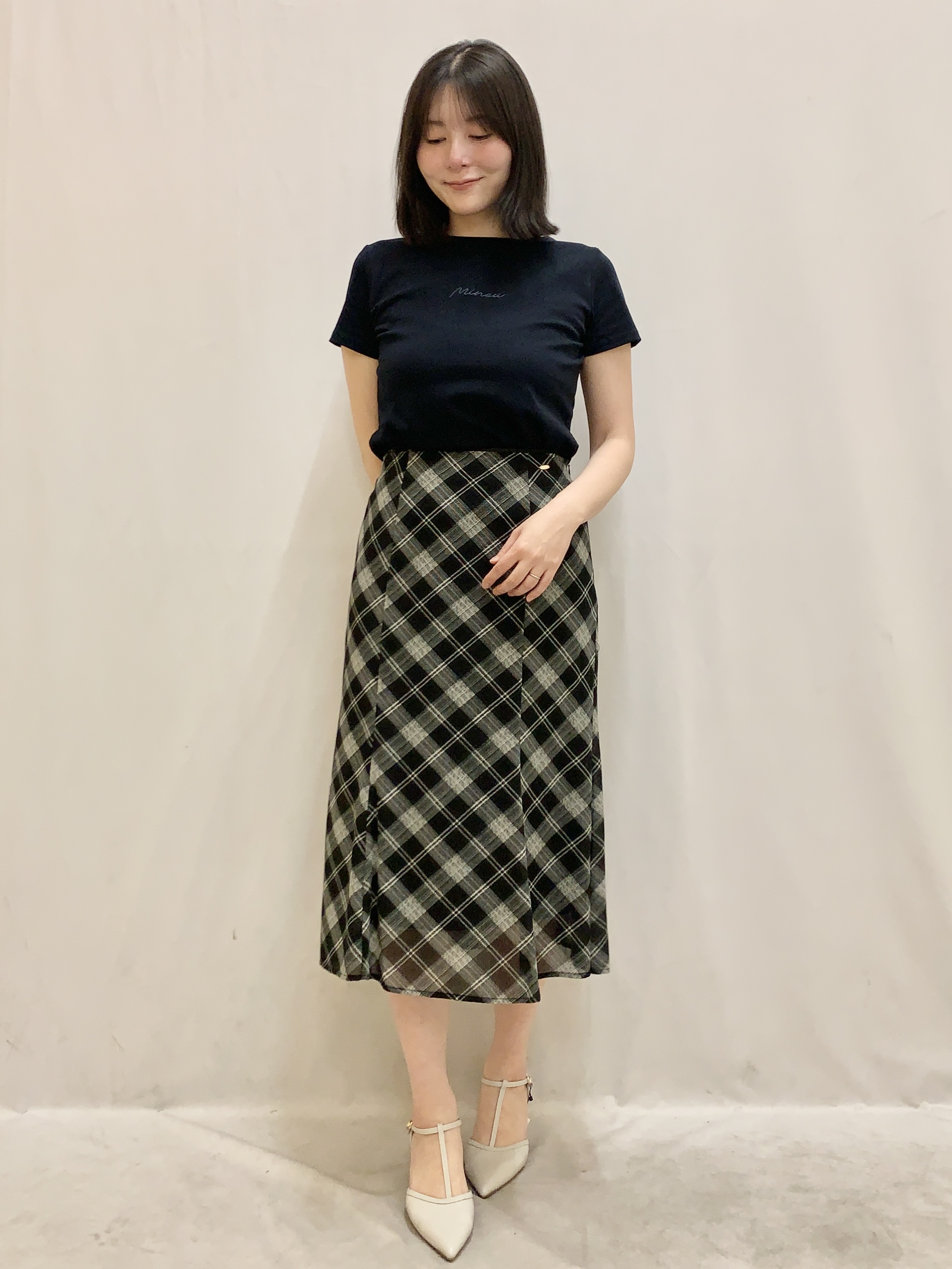 kasumiさんの「index｜【UVケア／接触冷感】フロントロゴ刺繍Tシャツ《洗濯機OK／S-3L／7col》」を使ったコーディネート