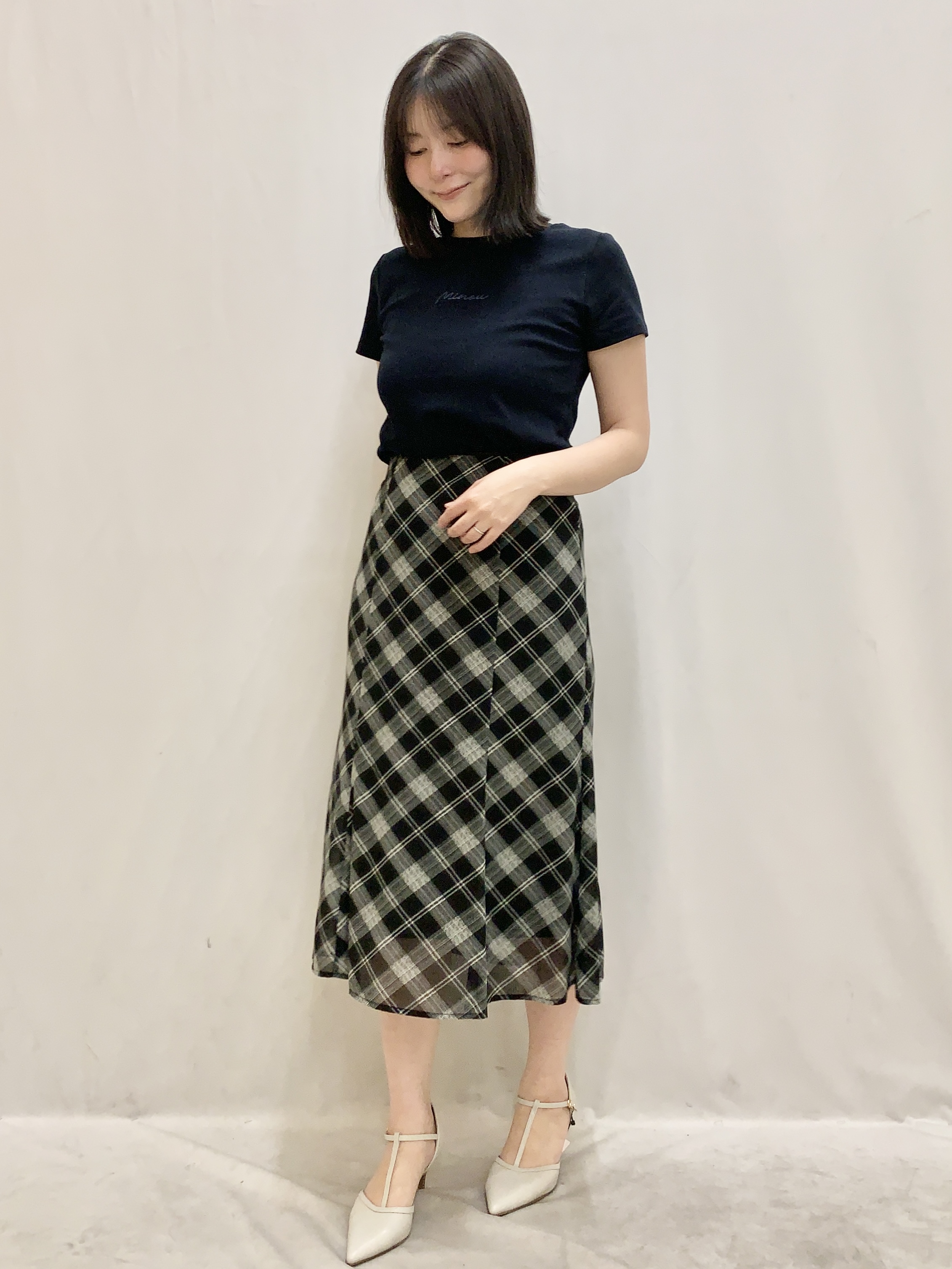 kasumiさんの「index｜【UVケア／接触冷感】フロントロゴ刺繍Tシャツ《洗濯機OK／S-3L／7col》」を使ったコーディネート