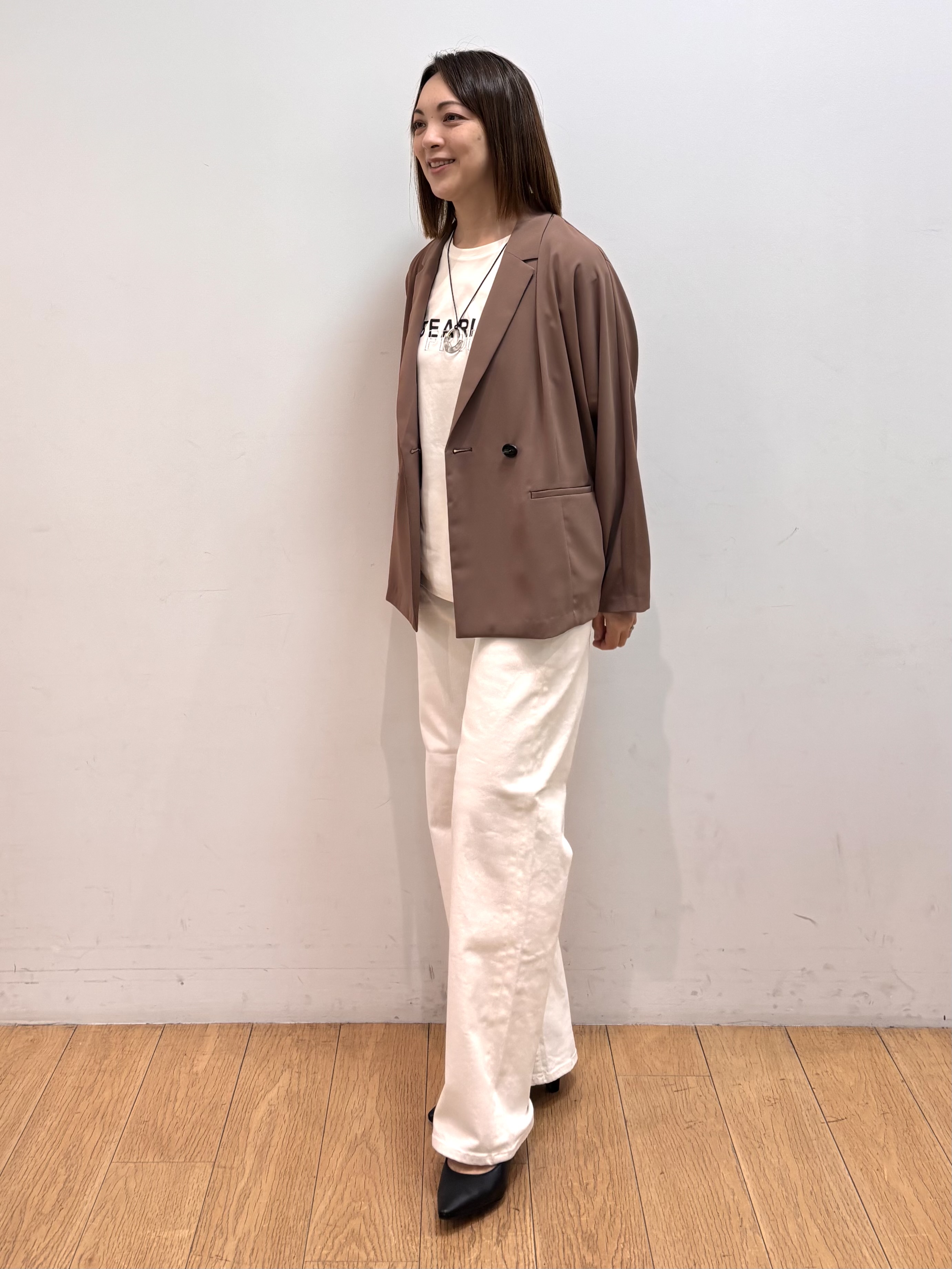 mikkoさんの「INDIVI｜【接触冷感／透湿／着る日傘】ドルマンダブルジャケット」を使ったコーディネート