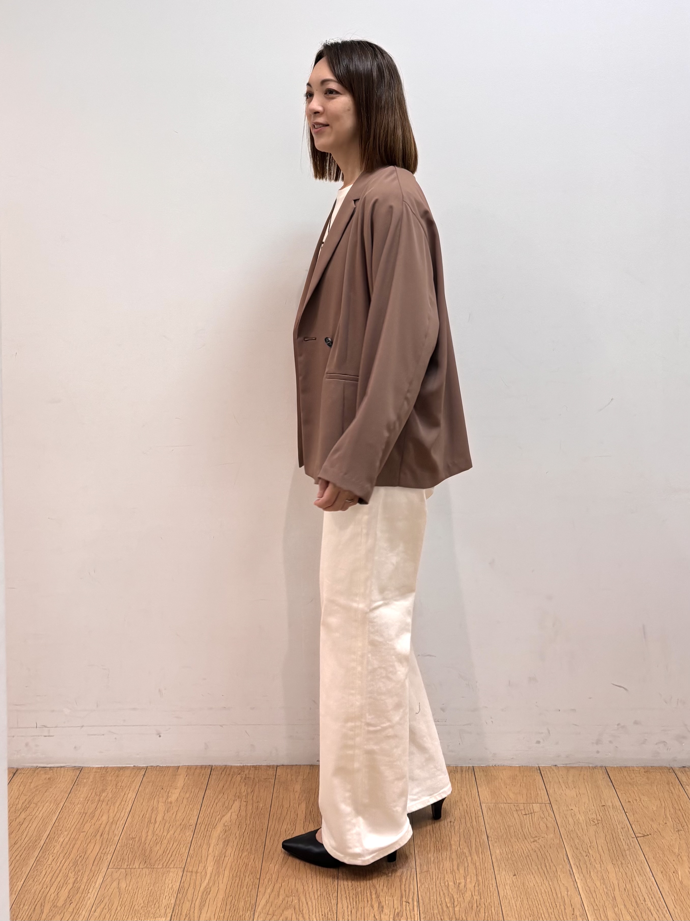 mikkoさんの「INDIVI｜【接触冷感／透湿／着る日傘】ドルマンダブルジャケット」を使ったコーディネート