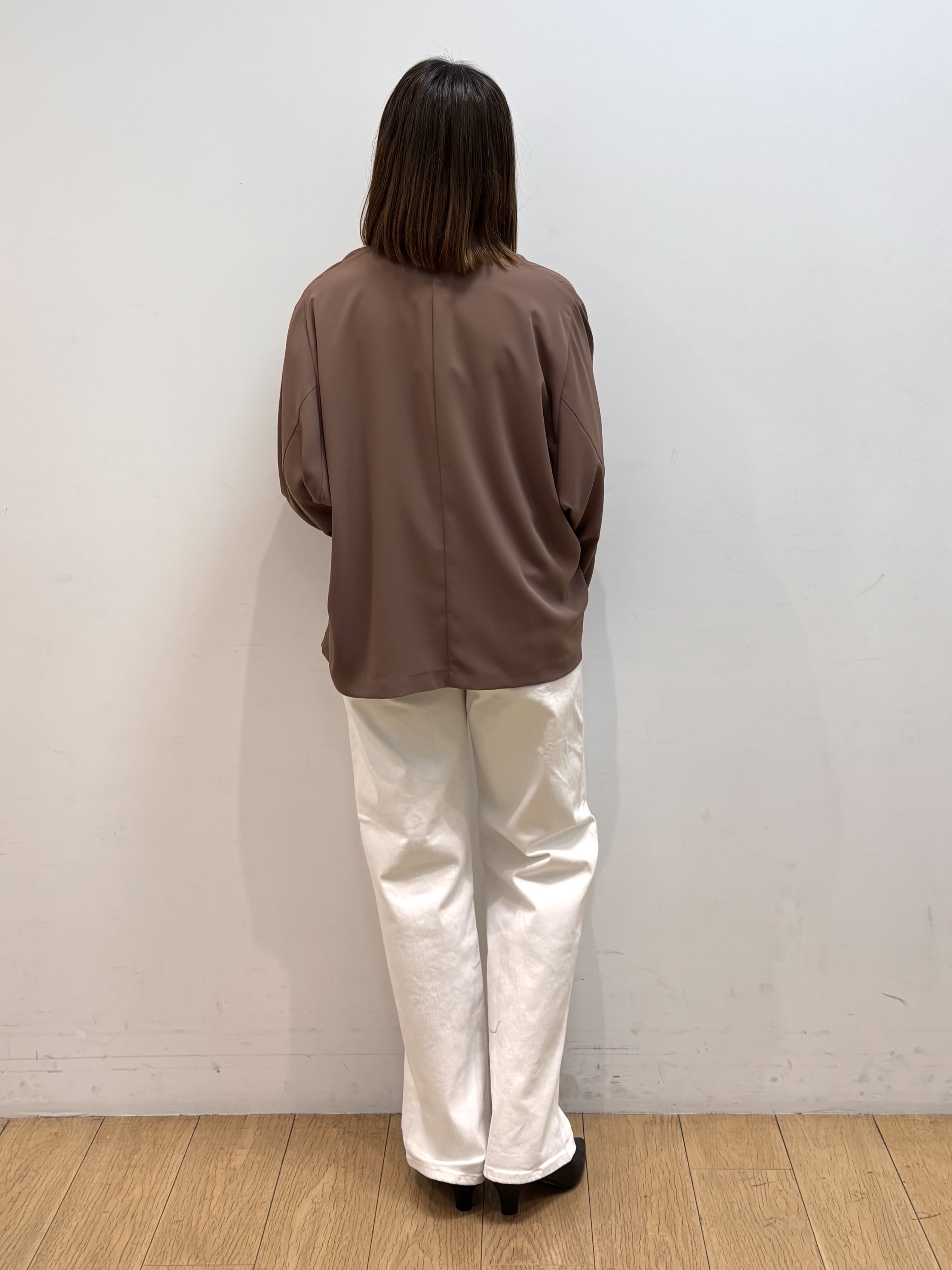 mikkoさんの「INDIVI｜【接触冷感／透湿／着る日傘】ドルマンダブルジャケット」を使ったコーディネート
