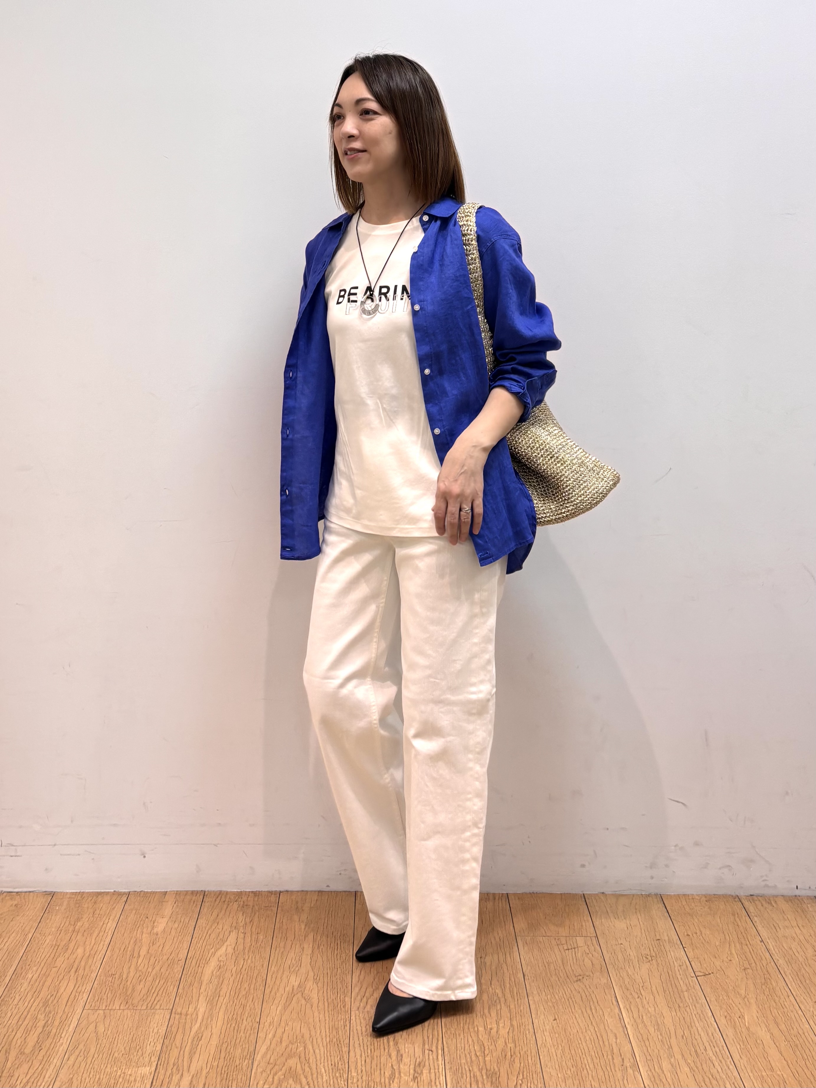 mikkoさんの「INDIVI｜【接触冷感／2WAY】カシュクールリネンシャツ」を使ったコーディネート