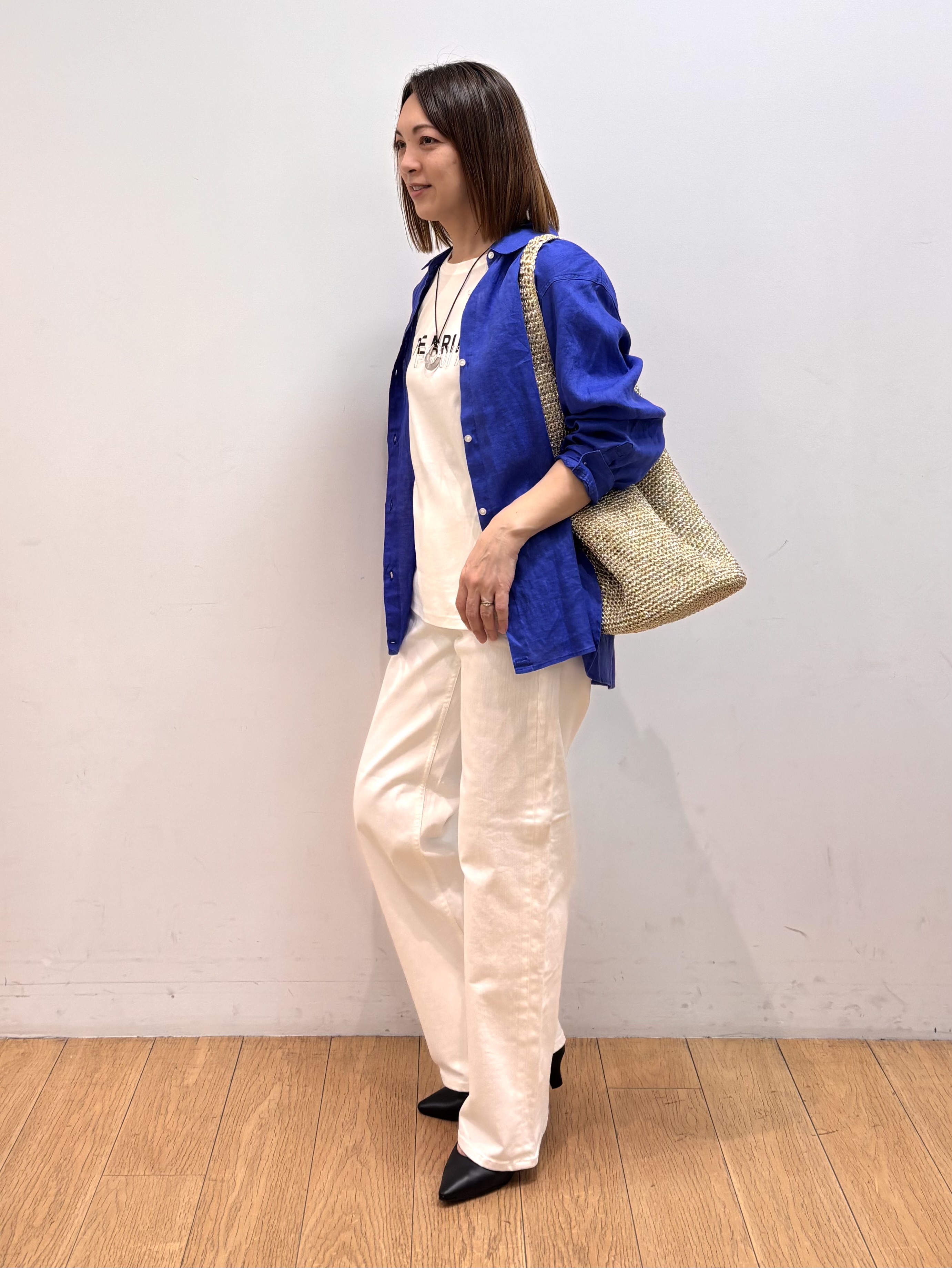 mikkoさんの「INDIVI｜【接触冷感／2WAY】カシュクールリネンシャツ」を使ったコーディネート