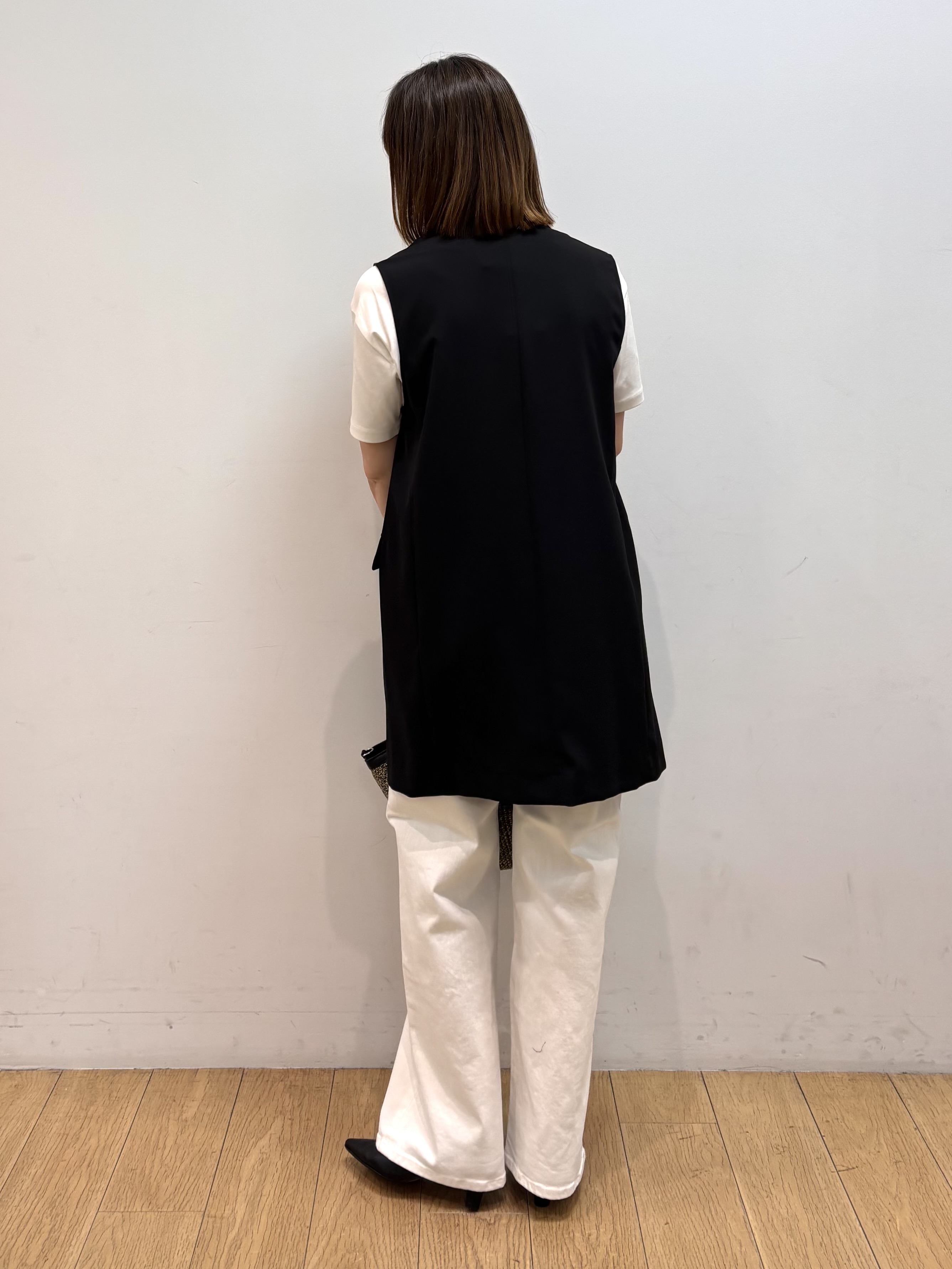 mikkoさんの「INDIVI｜【接触冷感／透湿／着る日傘】颯爽ジレジャケット」を使ったコーディネート