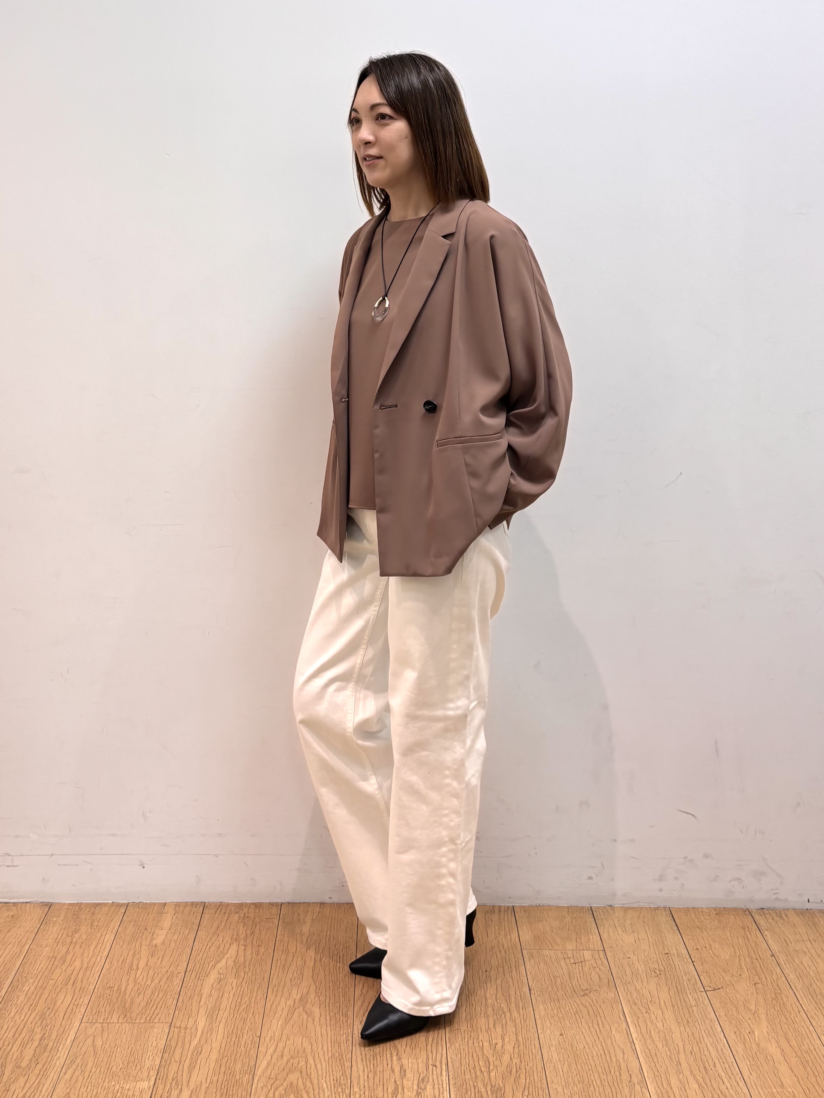 mikkoさんの「INDIVI｜【接触冷感／透湿／着る日傘】ドルマントップス」を使ったコーディネート