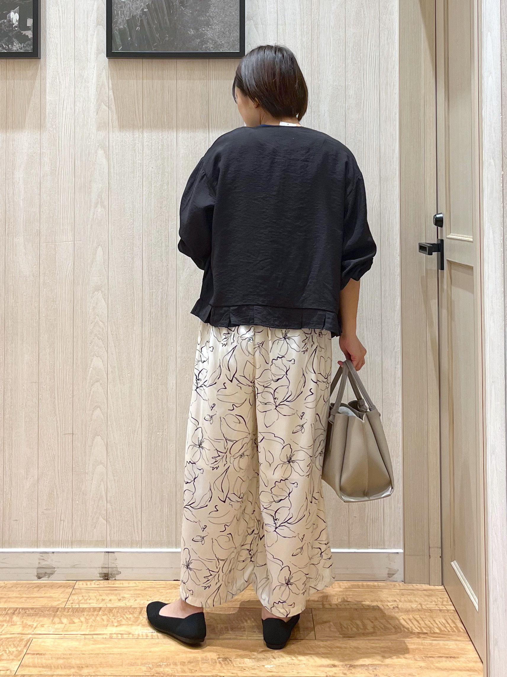 shirayuuuさんの「SHOO･LA･RUE｜【毎日洗える/S-LL/UV】上半身すっきり 二の腕見せない5分袖ニット」を使ったコーディネート