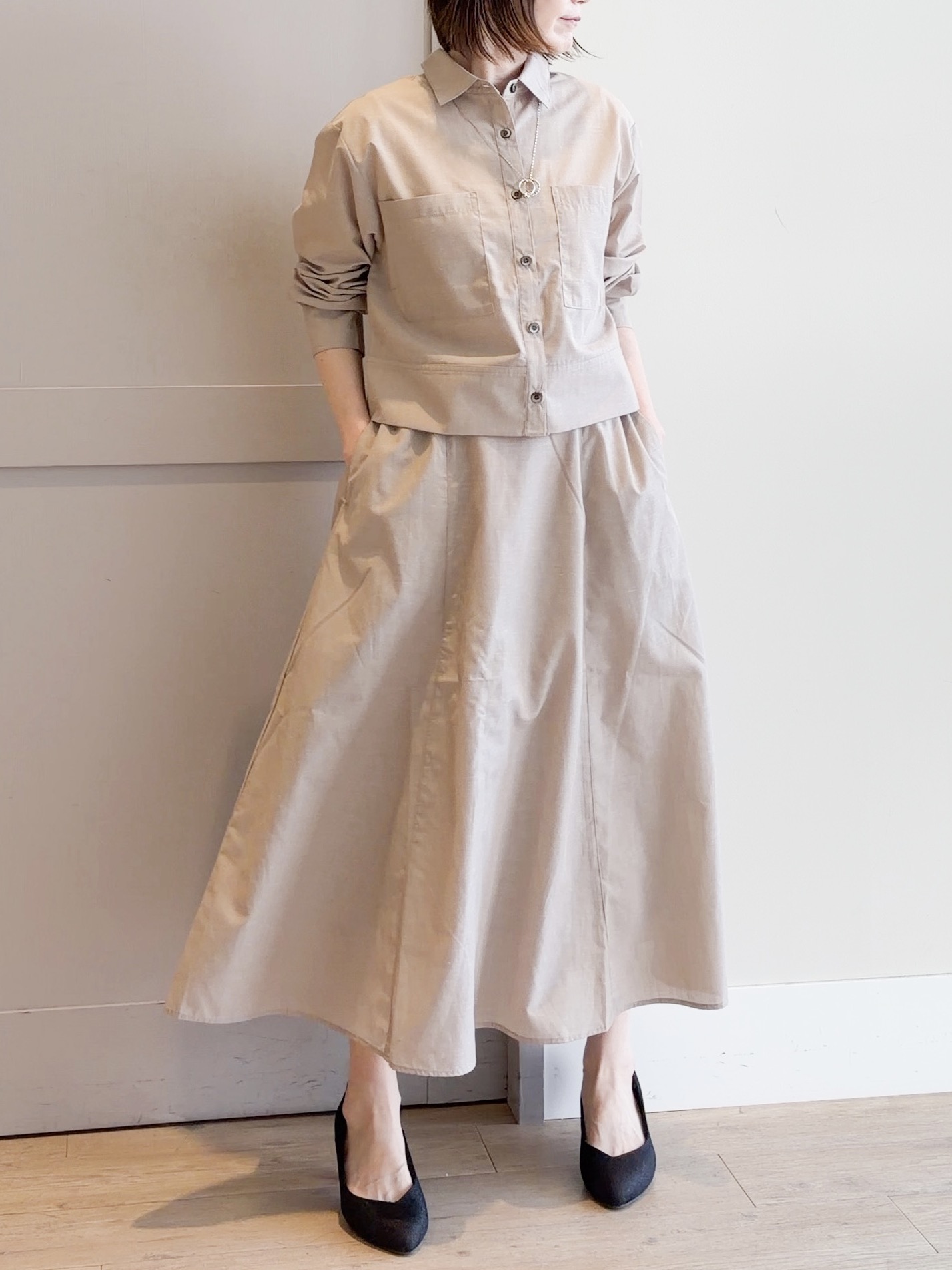 yamakoさんの「grove｜【イージーケア】麻混クロップドシャツ」を使ったコーディネート