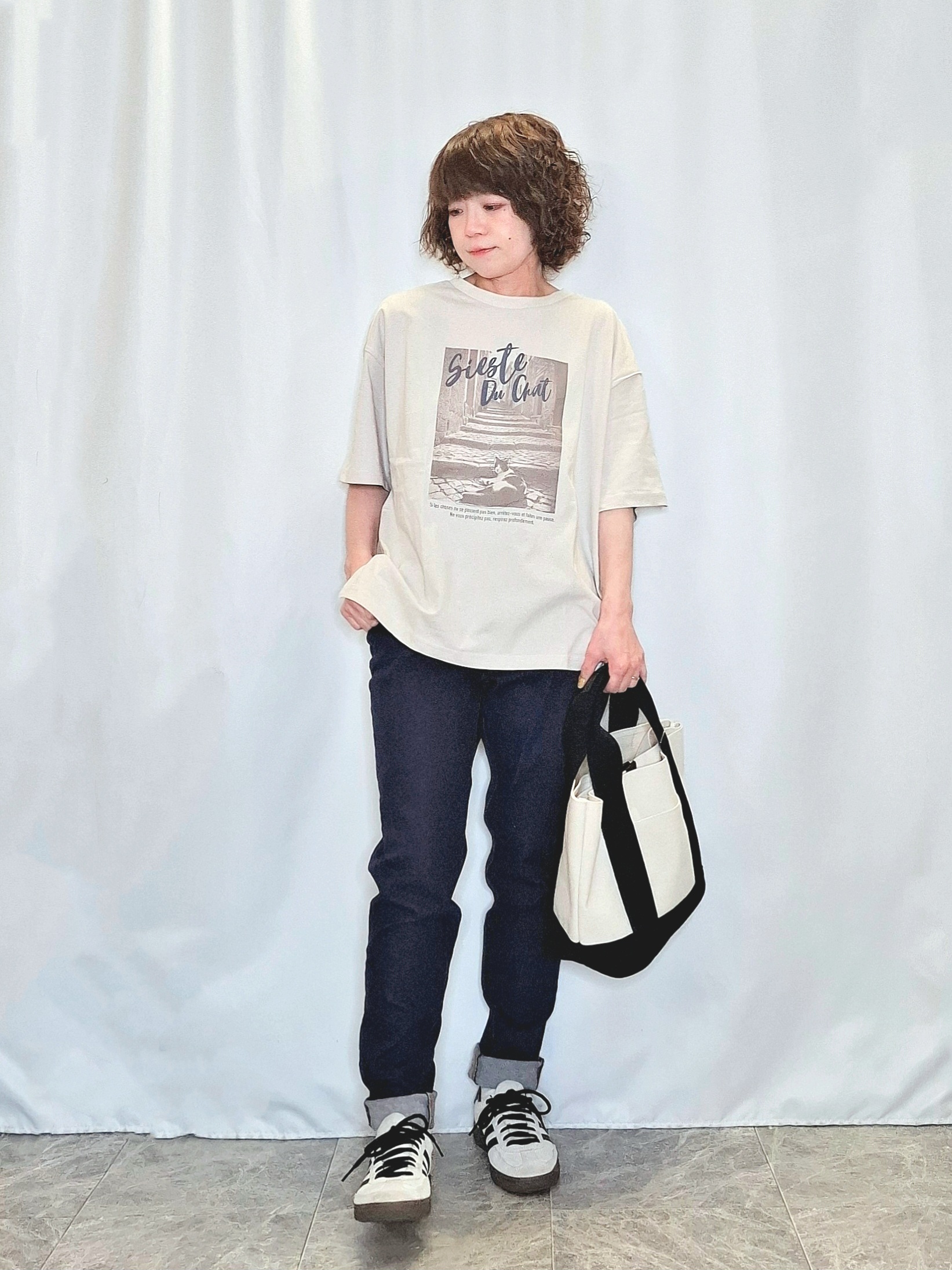ぬーさんの「SHOO･LA･RUE｜【洗濯機可/S-LL】キーネックでお顔周りすっきり ざっくり編みカーディガン」を使ったコーディネート