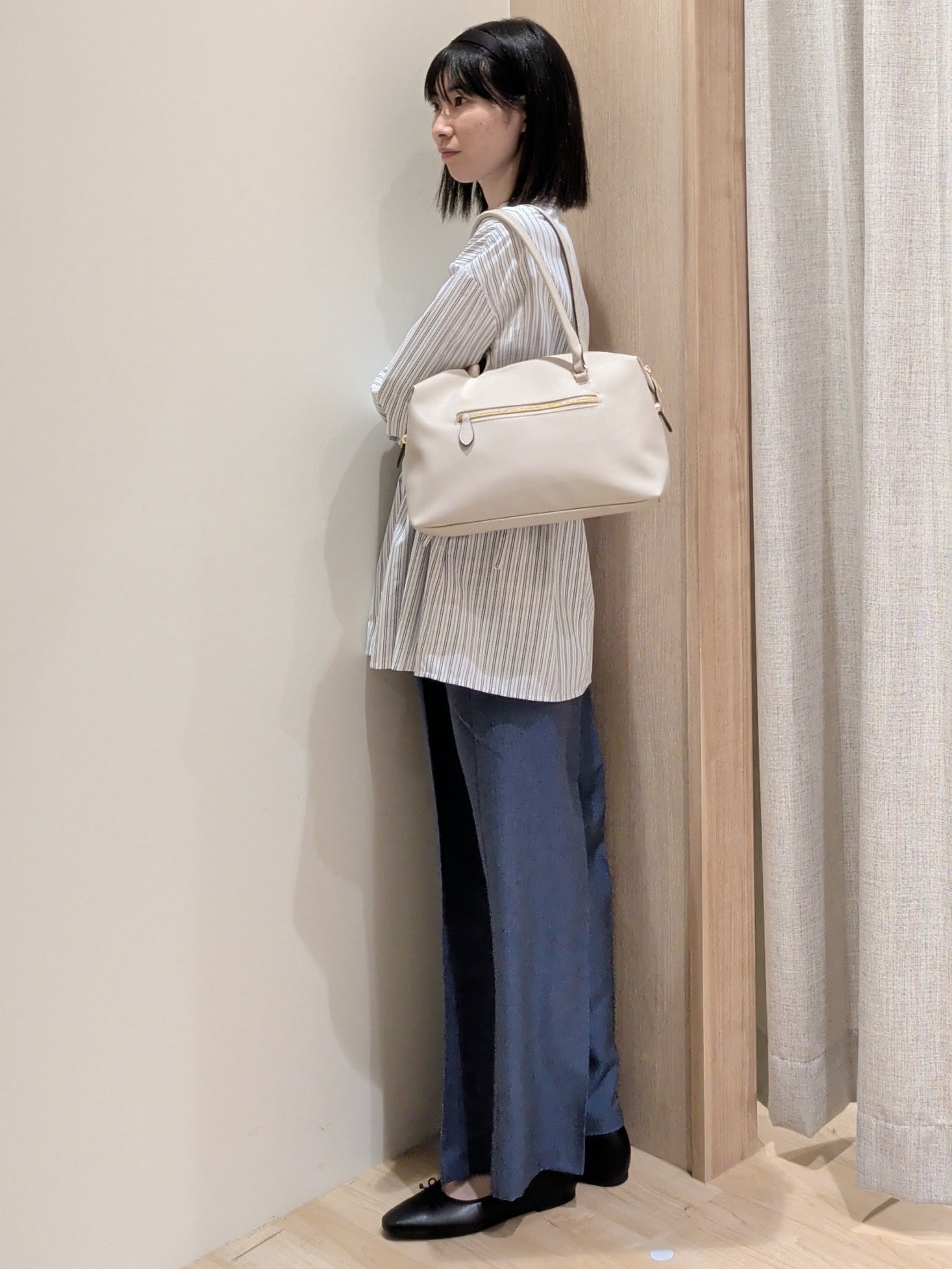 Yuiさんの「grove｜【体型カバー】ウエストタック スタンドネックシャツ」を使ったコーディネート