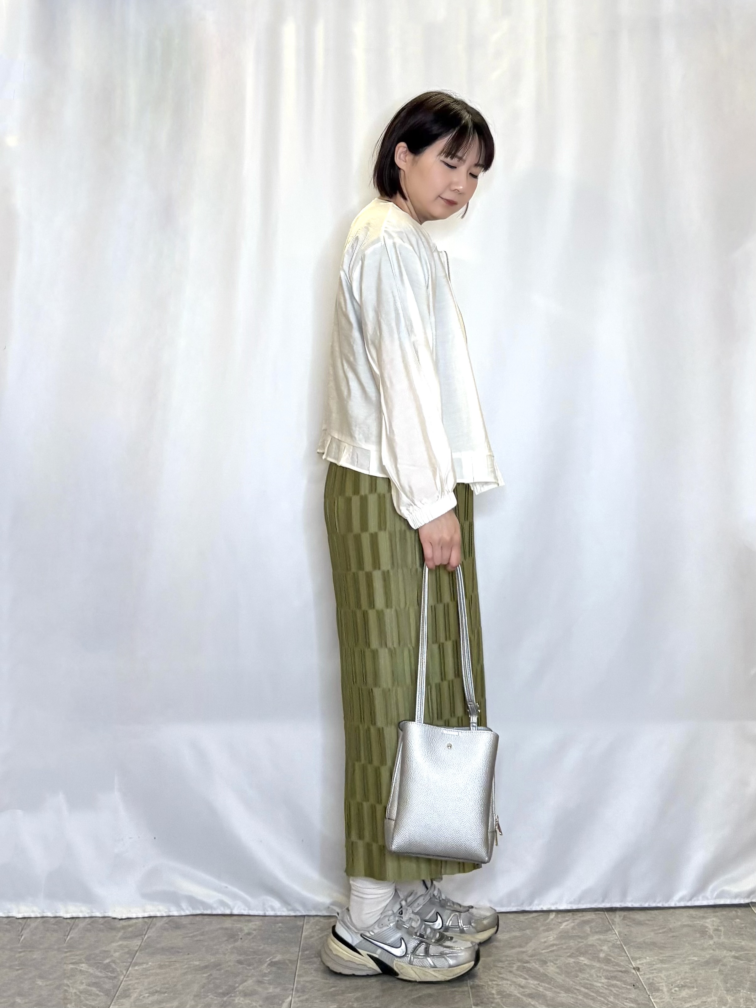 ネリさんの「SHOO･LA･RUE｜【綿100%/S-LL/プチプラ】ゆるシルエット シンプルTシャツ」を使ったコーディネート