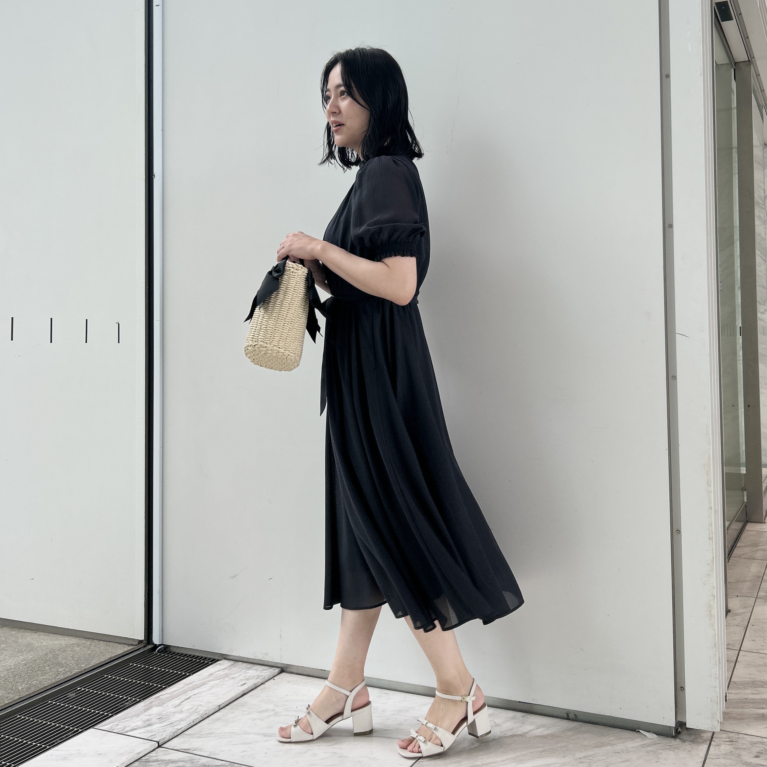 shinoさんの「Couture brooch｜【洗える】シアーストライプ ワンピース」を使ったコーディネート