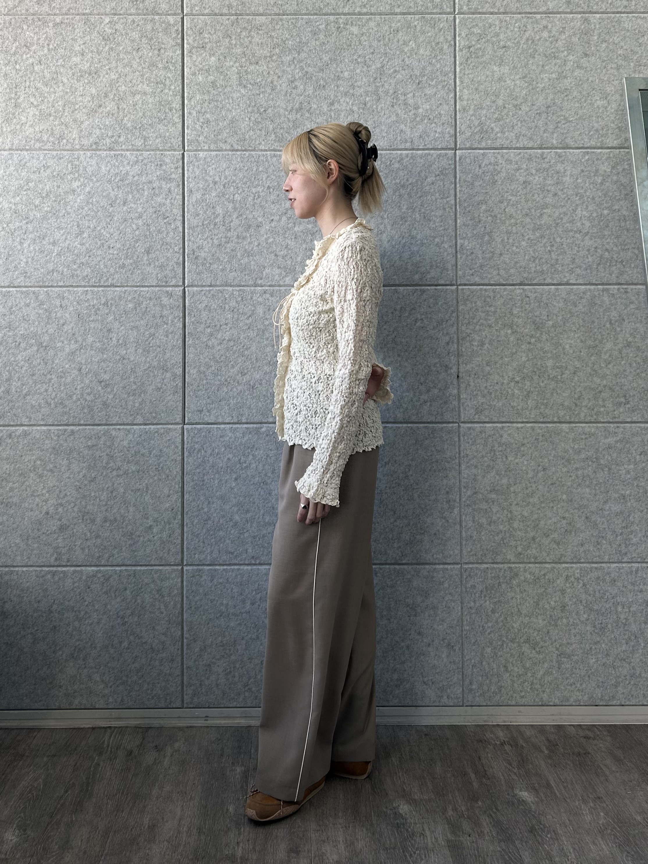 honoka Aさんの「CODE A｜【Re】fluffy lace blouse」を使ったコーディネート