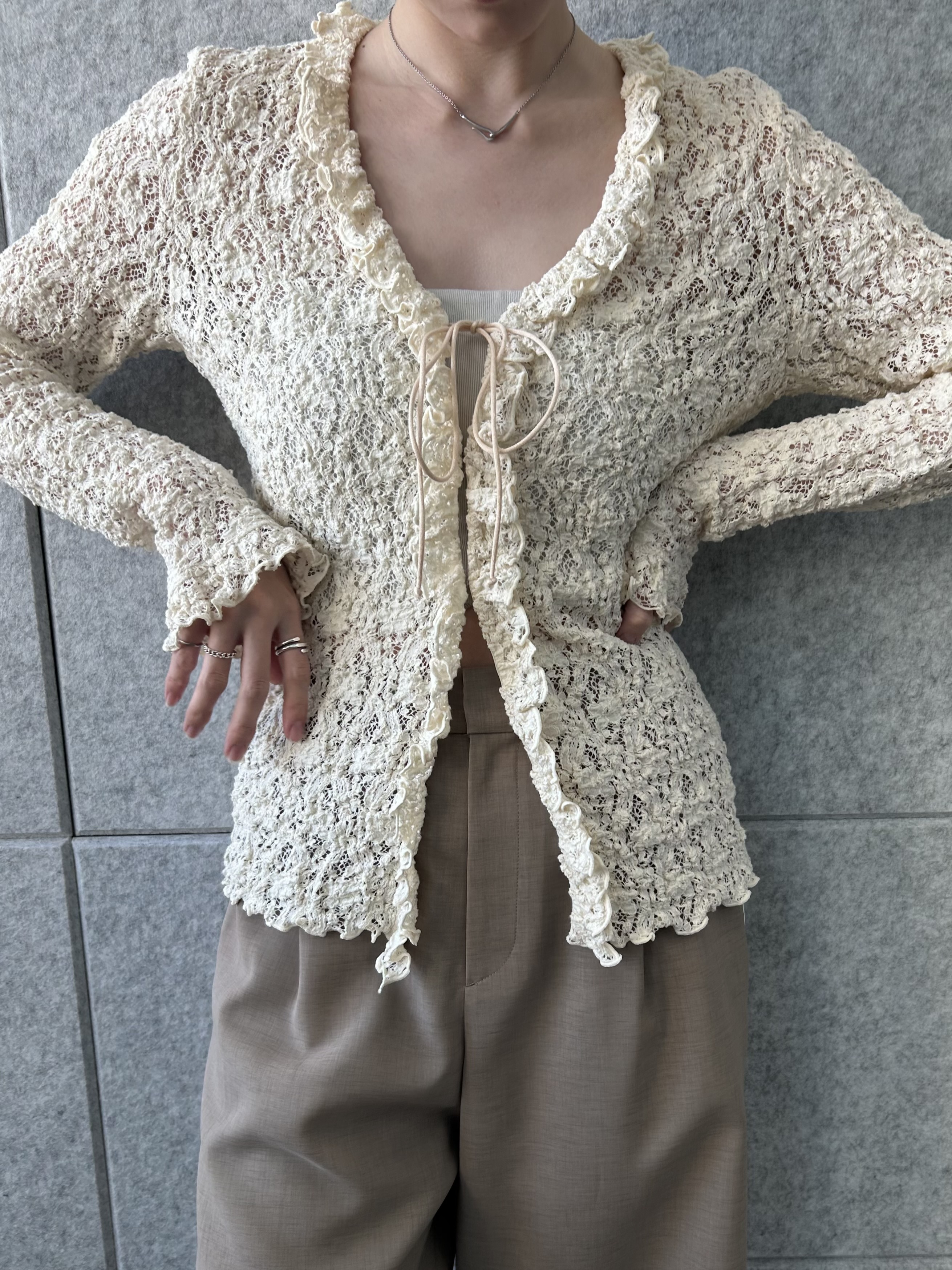 honoka Aさんの「CODE A｜【Re】fluffy lace blouse」を使ったコーディネート