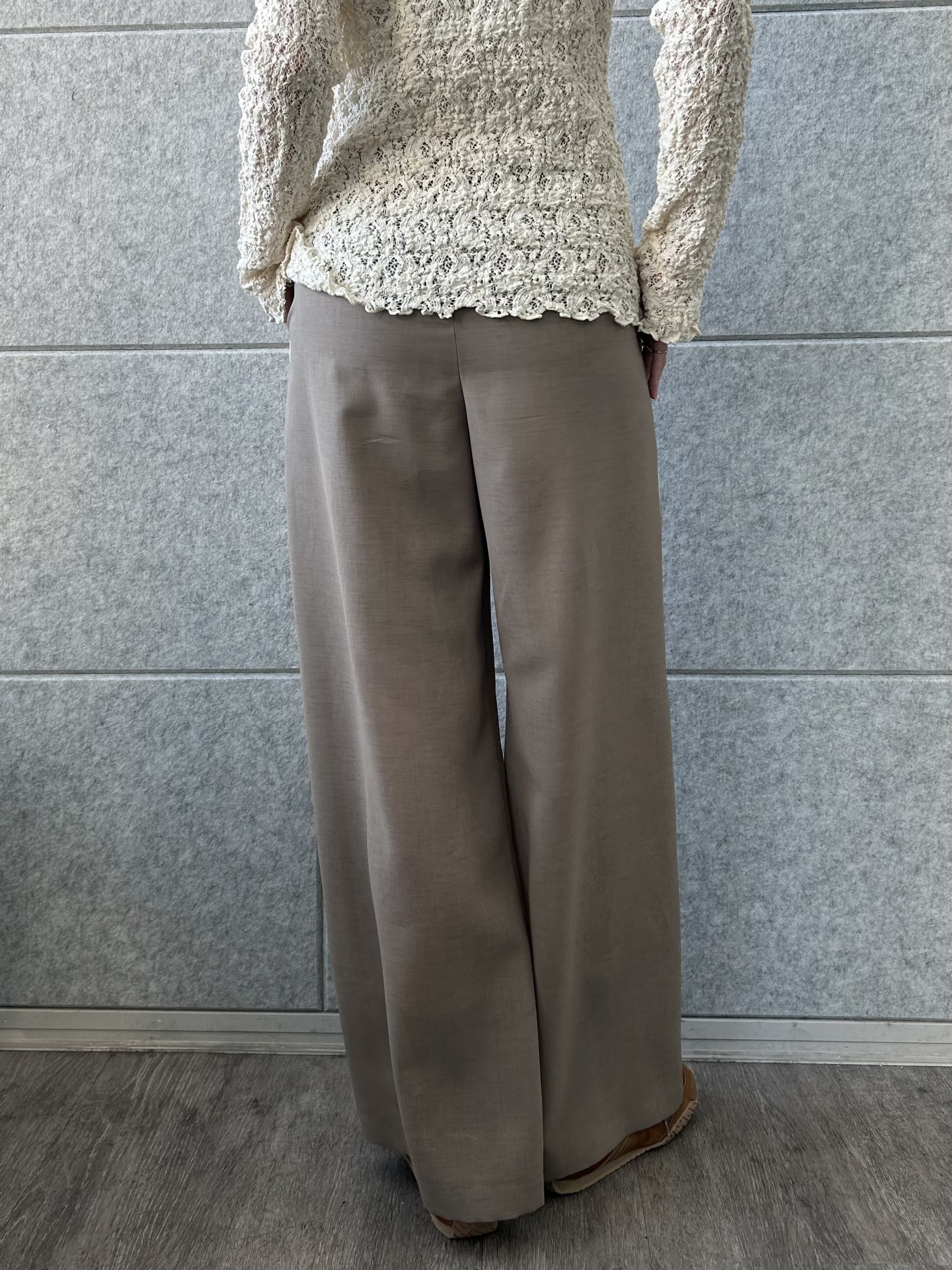 honoka Aさんの「CODE A｜【Re】fluffy lace blouse」を使ったコーディネート