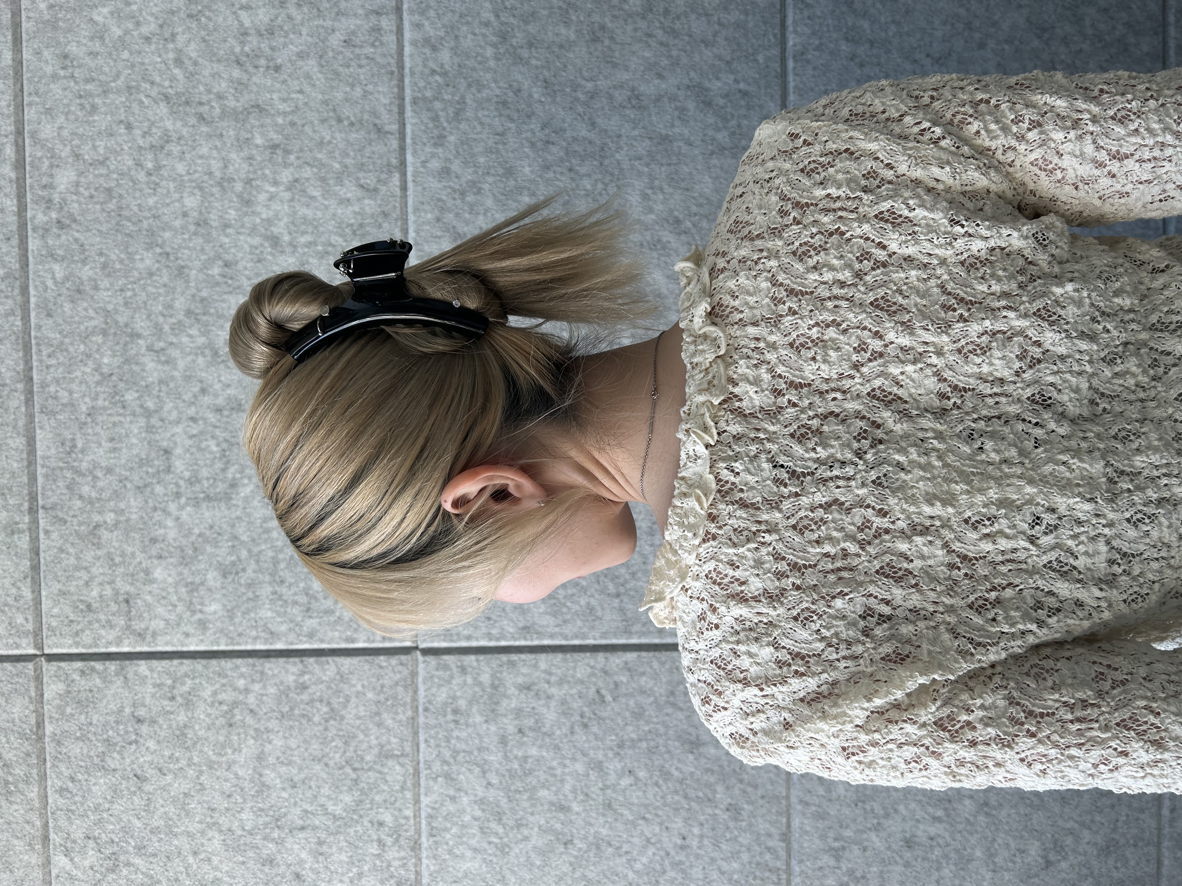 honoka Aさんの「CODE A｜【Re】fluffy lace blouse」を使ったコーディネート