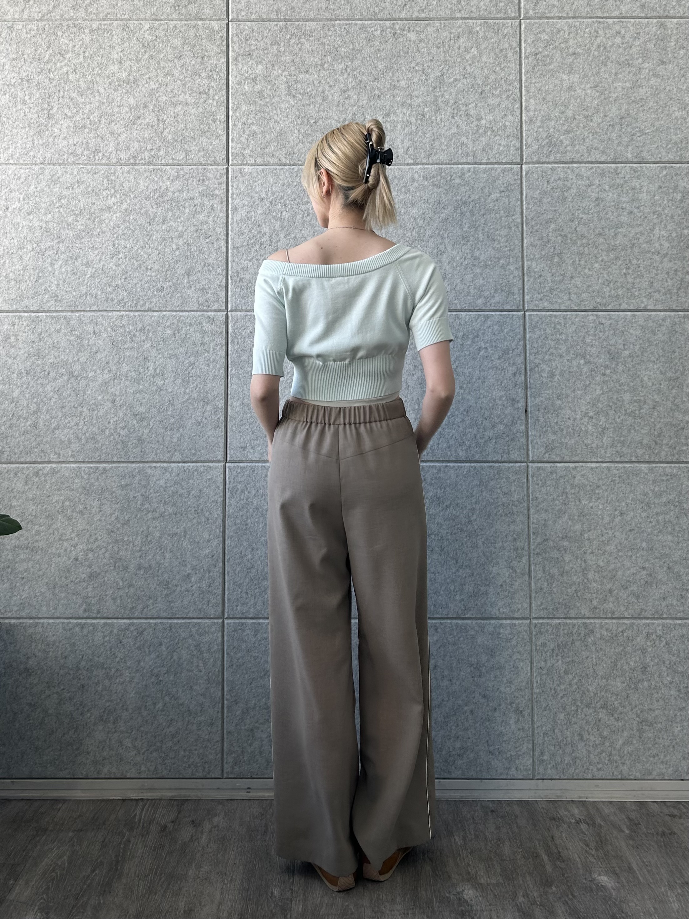 honoka Aさんの「CODE A｜design knit short cardigan」を使ったコーディネート