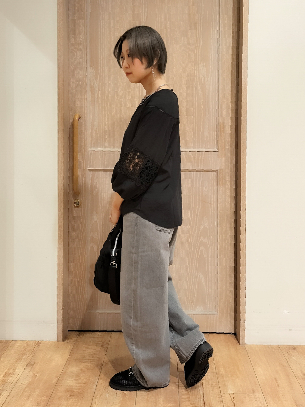 YUKIさんの「SHOO･LA･RUE｜【SHOO・LA・RUE DENIM/高レビュー】ゆるっと決まる こなれカーブデニムパンツ」を使ったコーディネート