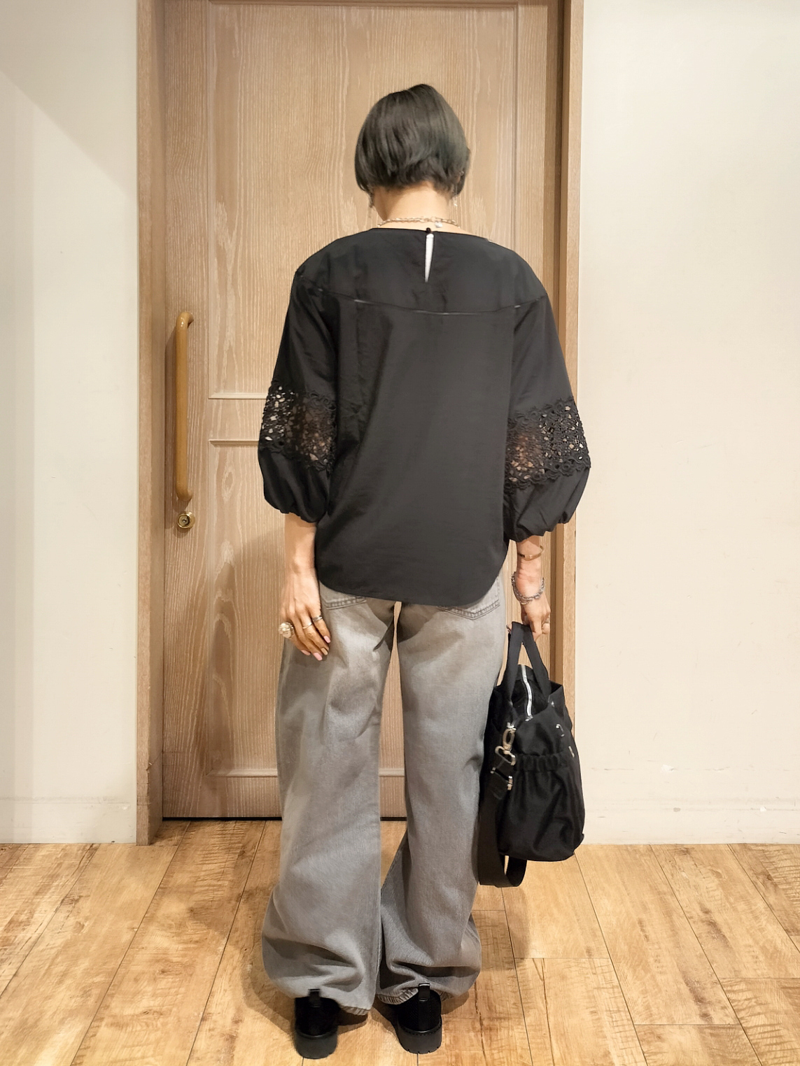 YUKIさんの「SHOO･LA･RUE｜【SHOO・LA・RUE DENIM/高レビュー】ゆるっと決まる こなれカーブデニムパンツ」を使ったコーディネート