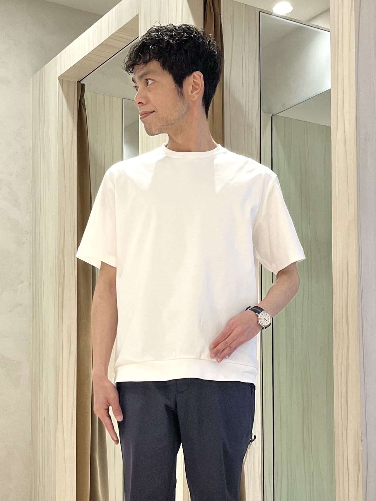 URAさんの「TAKEO KIKUCHI｜【360&deg;ストレッチ／軽量】None Of Stress ライト ジャケット（セットアップ対応）」を使ったコーディネート
