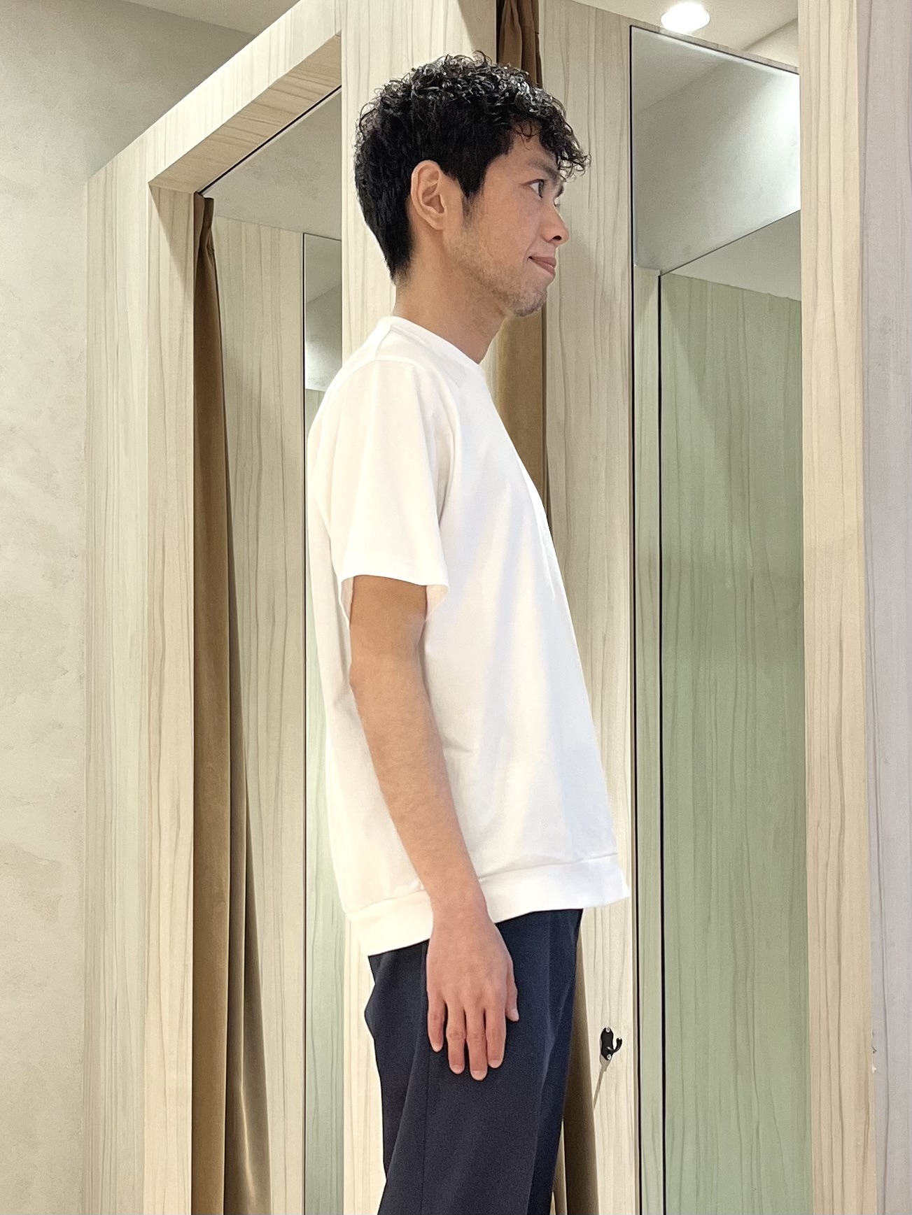 URAさんの「TAKEO KIKUCHI｜【360&deg;ストレッチ／軽量】None Of Stress ライト ジャケット（セットアップ対応）」を使ったコーディネート