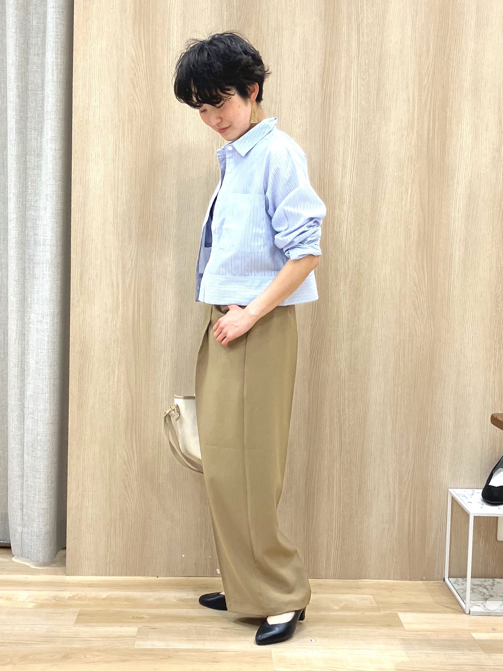 Keiさんの「grove｜【イージーケア】麻混クロップドシャツ」を使ったコーディネート