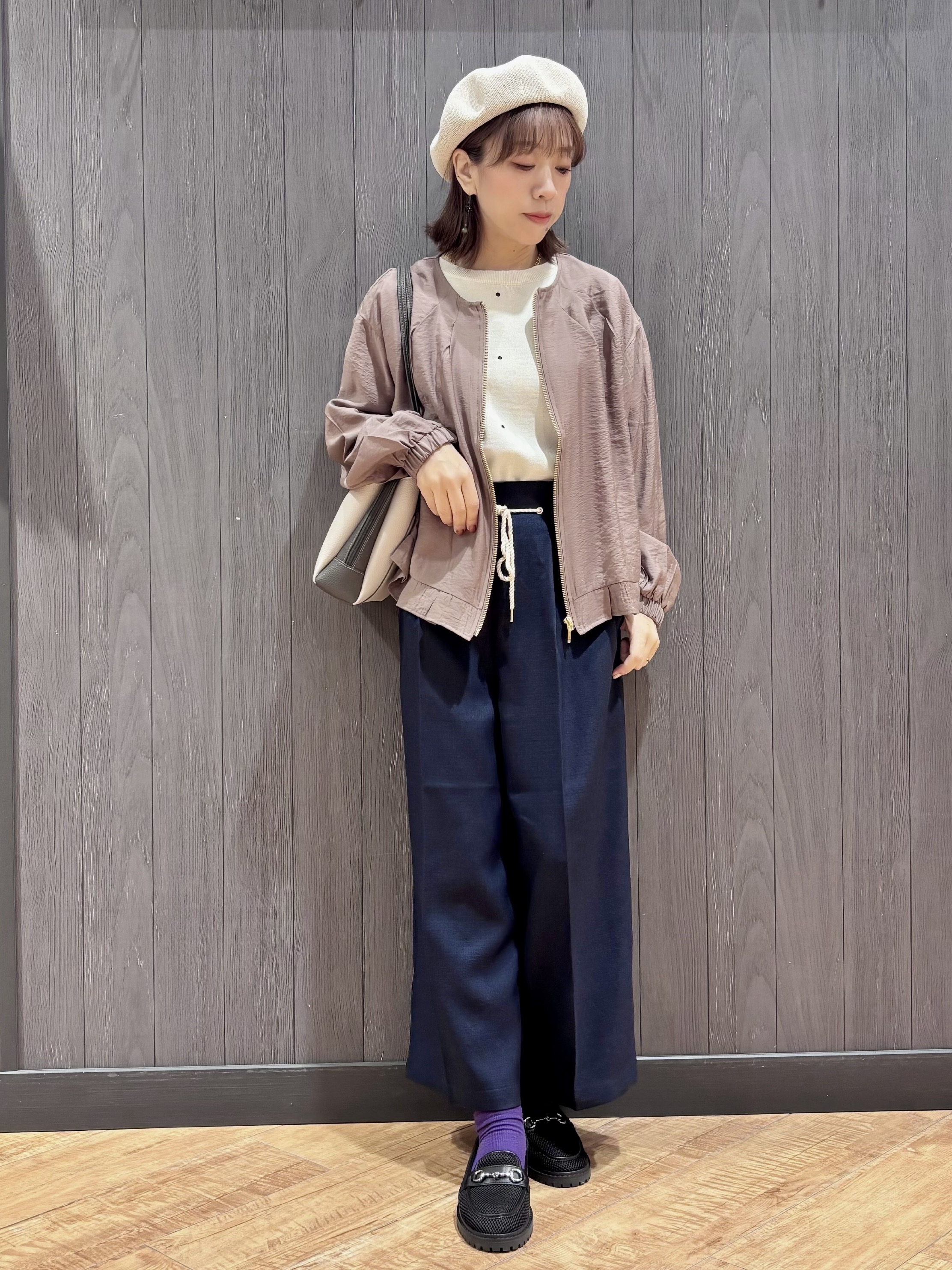 meiさんの「SHOO･LA･RUE｜【S-LL/二の腕カバー】品よく隠せる ドット刺繍5分袖ニット」を使ったコーディネート