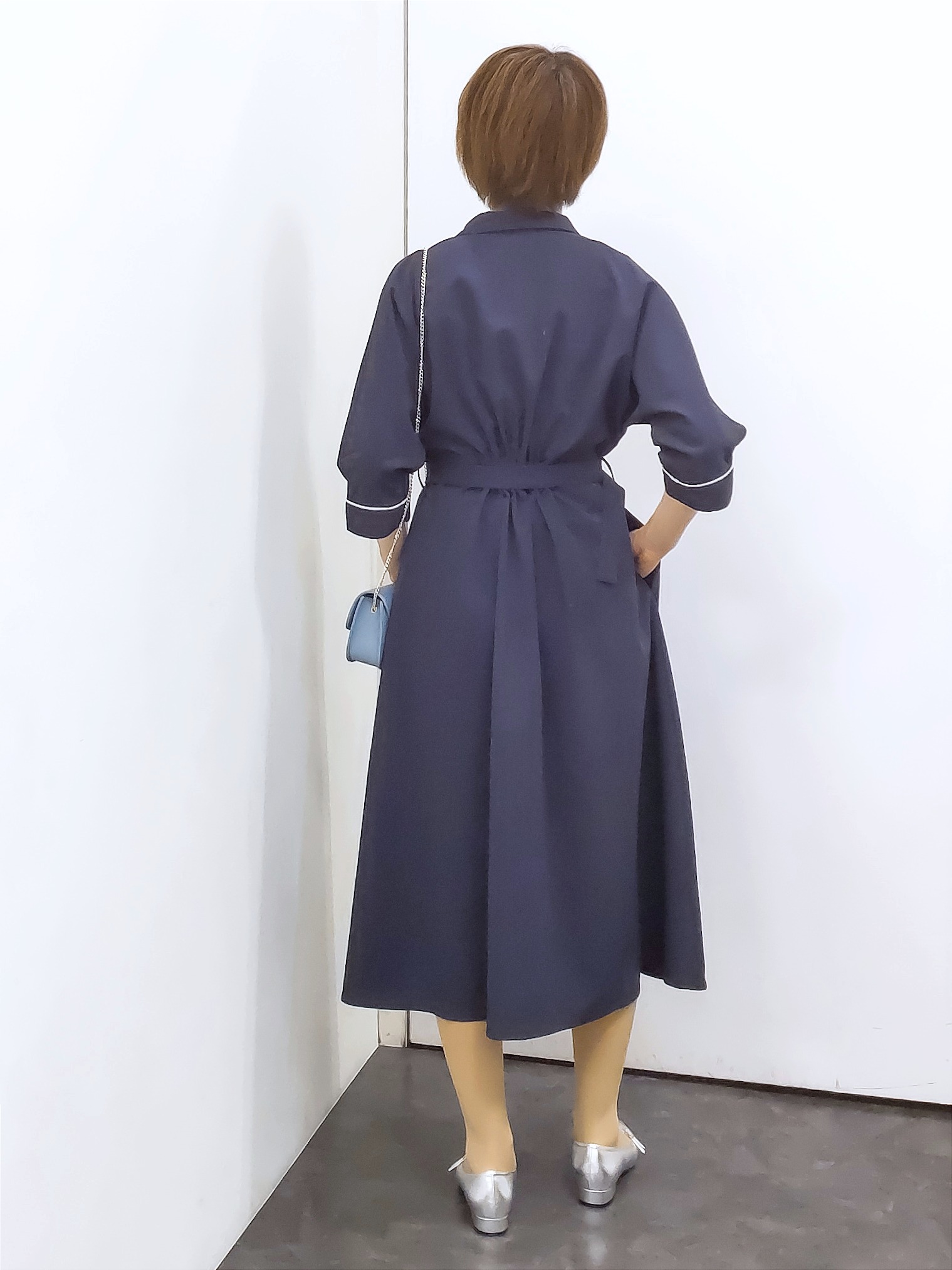 やまちゃんさんの「grove｜【美シルエット】ウエストタック配色ワンピース」を使ったコーディネート