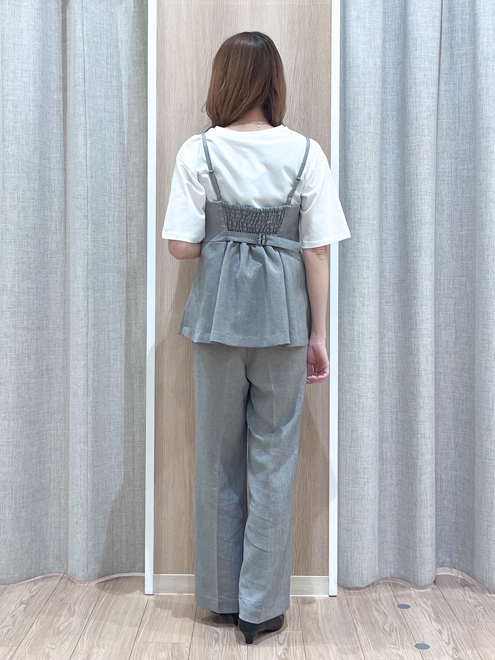 みーちゃんさんの「grove｜【カセット服】リネンライク ペプラムビスチェ」を使ったコーディネート