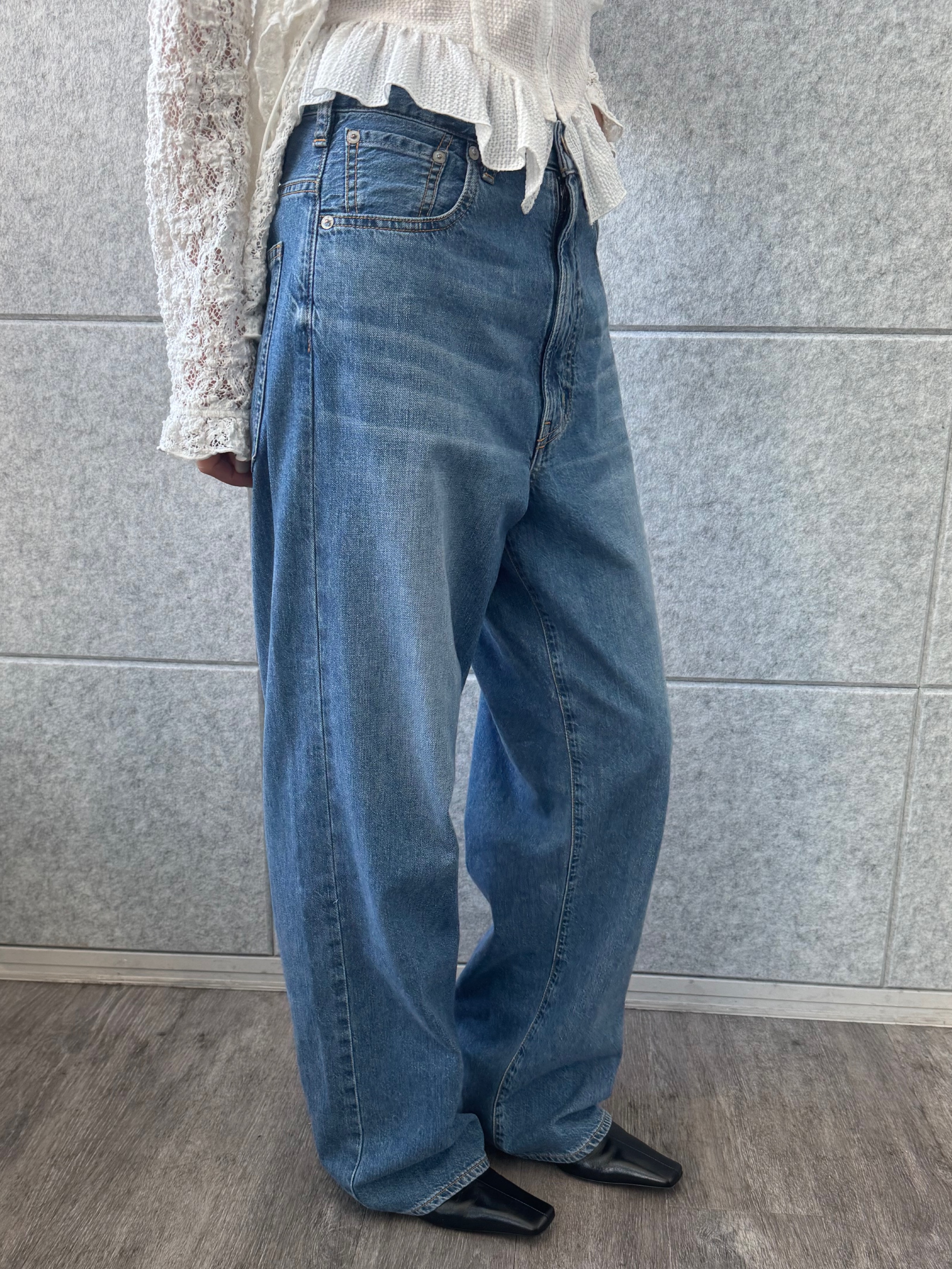 designer yukaさんの「CODE A｜halter neck bustier」を使ったコーディネート