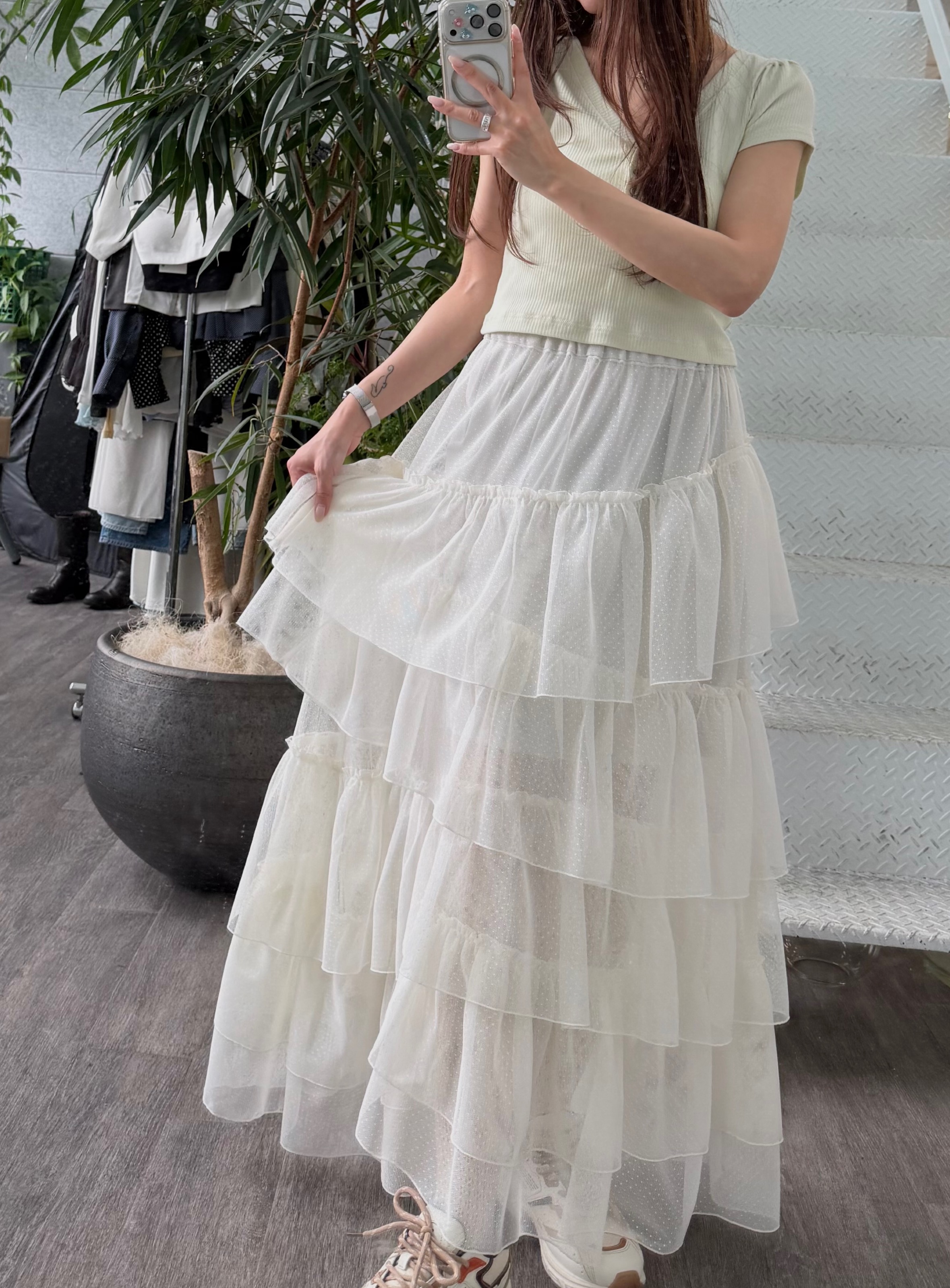 kanamiさんの「CODE A｜M dramatic dot tulle skirt」を使ったコーディネート