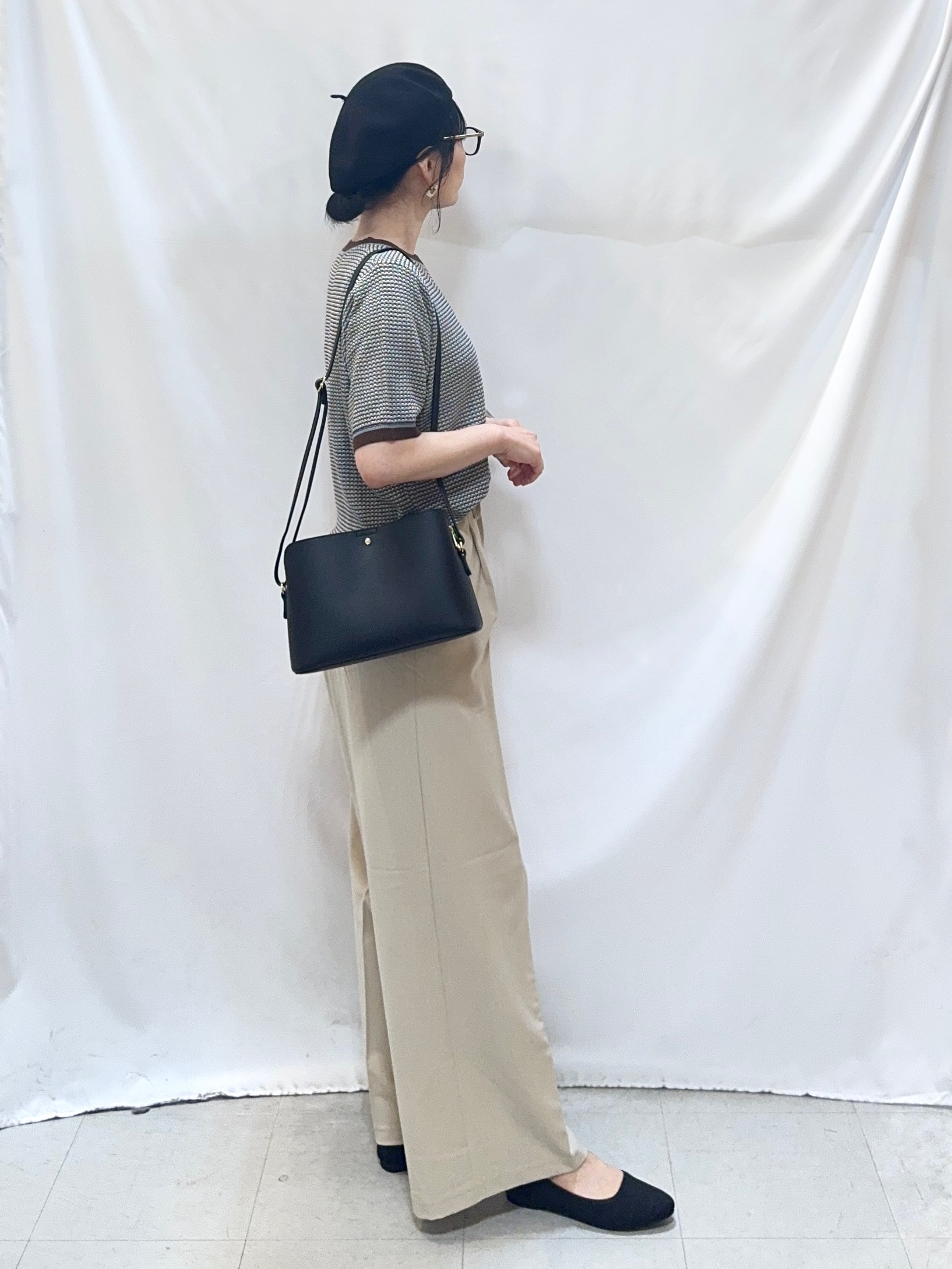 𝐇𝐢𝐫𝐨𝐦𝐢さんの「SHOO･LA･RUE｜【着丈選べる/S-LL】センタープレスできちんと見え イージーワイドパンツ」を使ったコーディネート