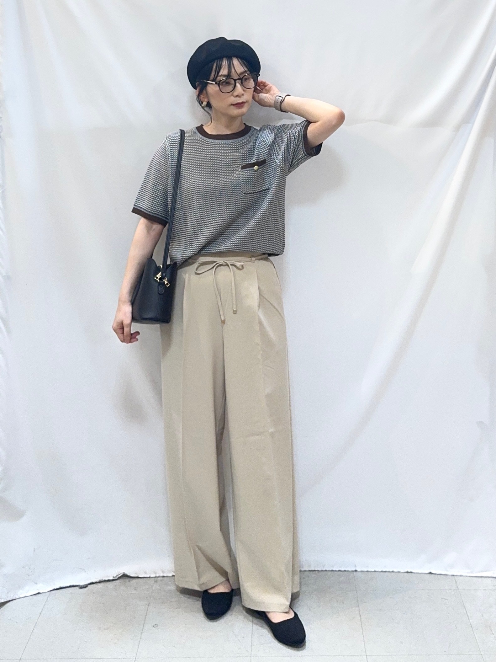 𝐇𝐢𝐫𝐨𝐦𝐢さんの「SHOO･LA･RUE｜【着丈選べる/S-LL】センタープレスできちんと見え イージーワイドパンツ」を使ったコーディネート