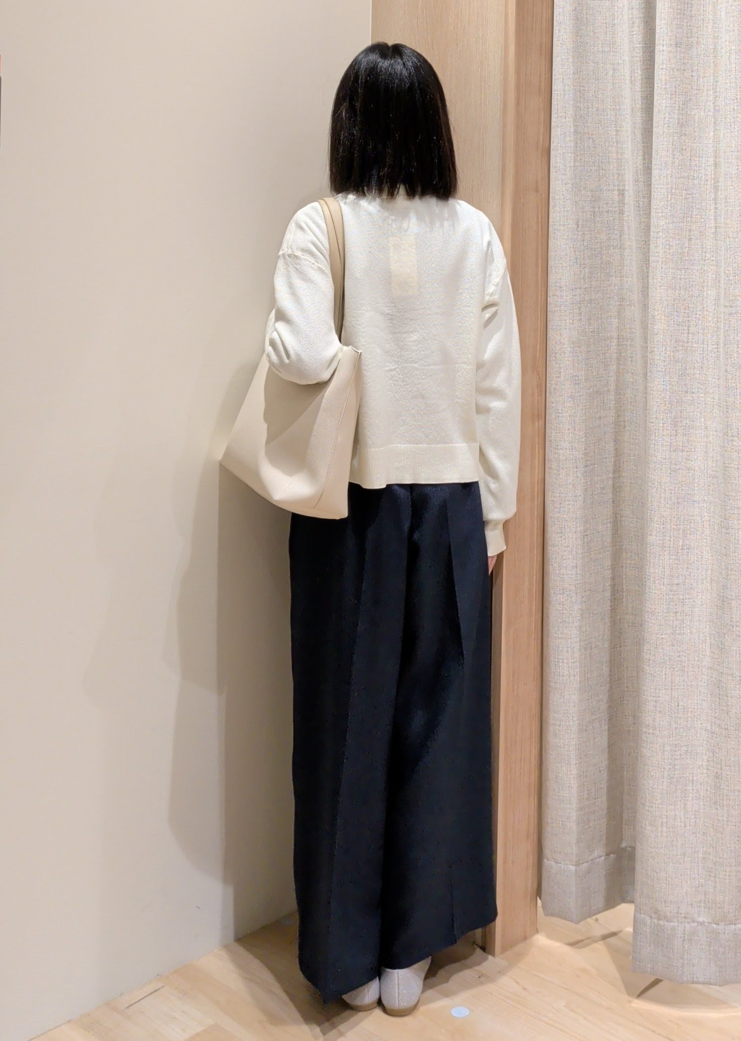 Yuiさんの「grove｜フロントポケットカーディガン」を使ったコーディネート