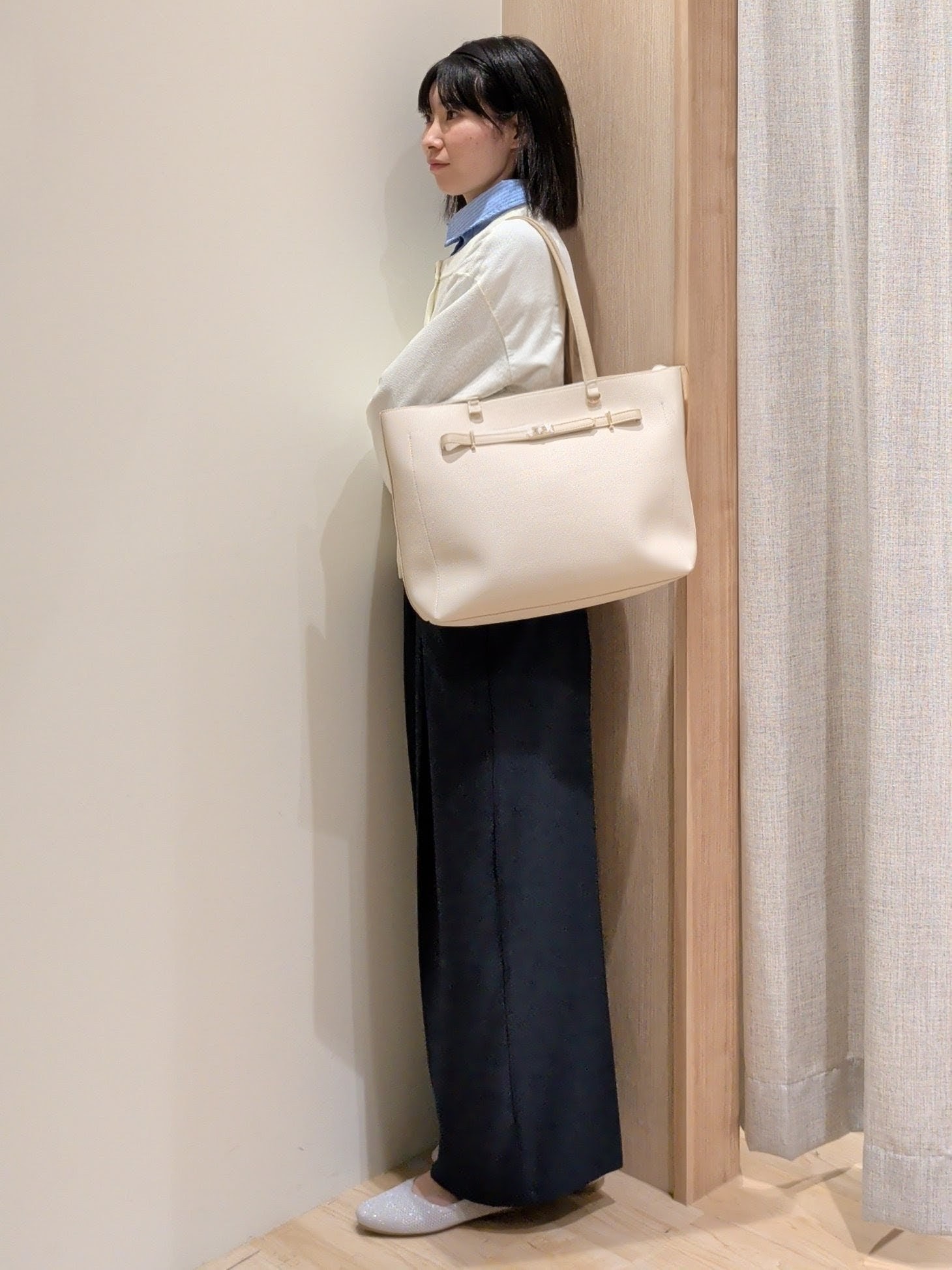Yuiさんの「grove｜フロントポケットカーディガン」を使ったコーディネート