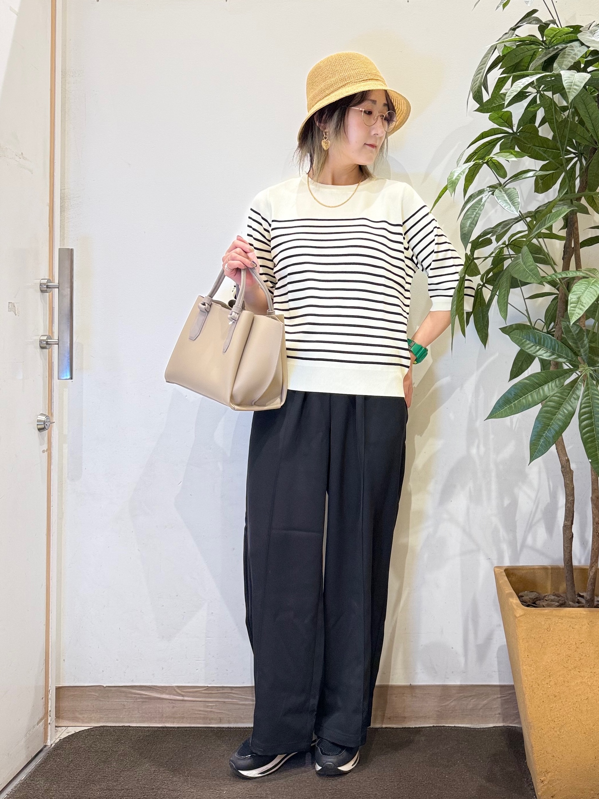 misakiさんの「SHOO･LA･RUE｜【毎日洗える/S-LL/UV】上半身すっきり 二の腕見せない5分袖ニット」を使ったコーディネート