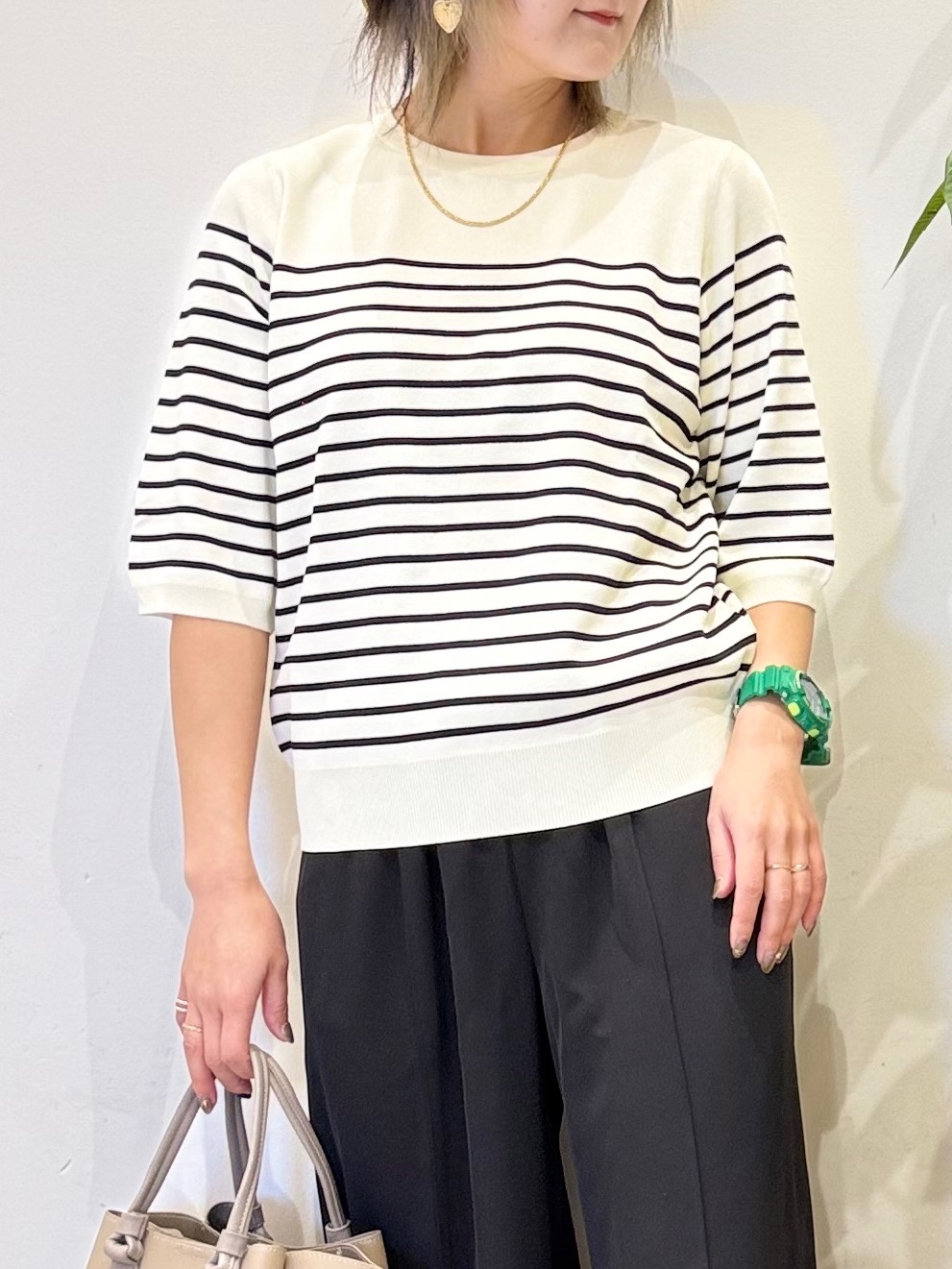 misakiさんの「SHOO･LA･RUE｜【毎日洗える/S-LL/UV】上半身すっきり 二の腕見せない5分袖ニット」を使ったコーディネート