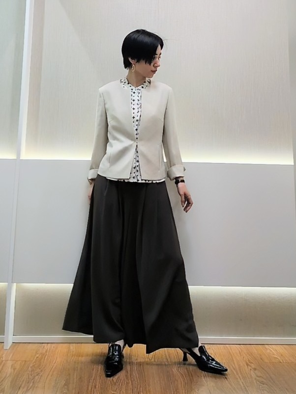 ミズタさんの「UNTITLED｜【清涼感/洗える】ミニマルシルエットジャケット」を使ったコーディネート