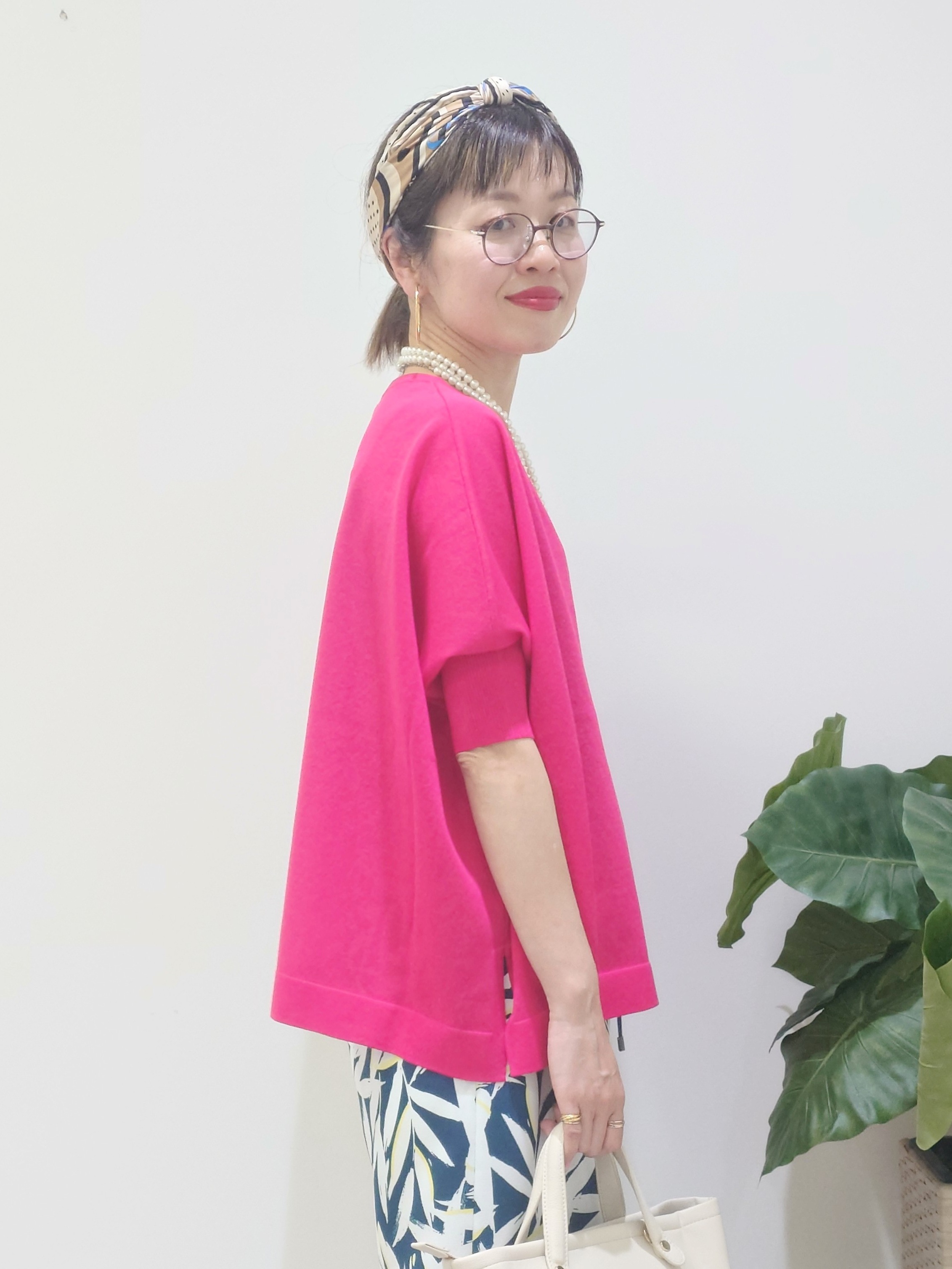 MUTSUKOさんの「UNTITLED｜【アンサンブル可/洗える】シアーレーヨンニット」を使ったコーディネート