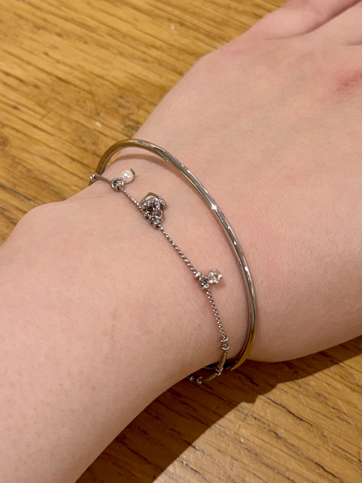 みーさんの「grove｜【洗濯機OK】レイヤードにもおすすめ、軽やかクロップドニット」を使ったコーディネート