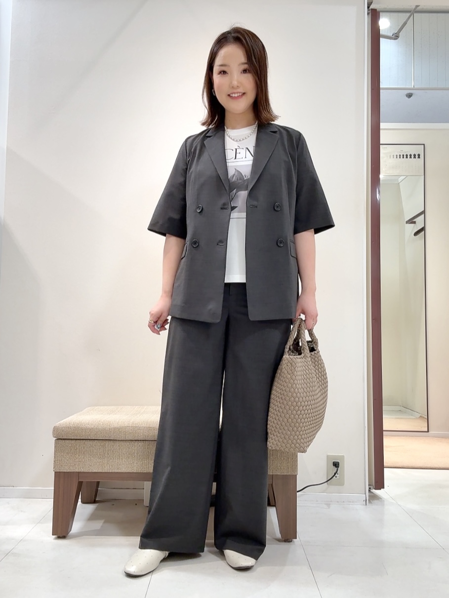 YUIさんの「UNTITLED｜【シワになりにくい/セットアップ可/接触冷感】ハーフスリーブジャケット」を使ったコーディネート