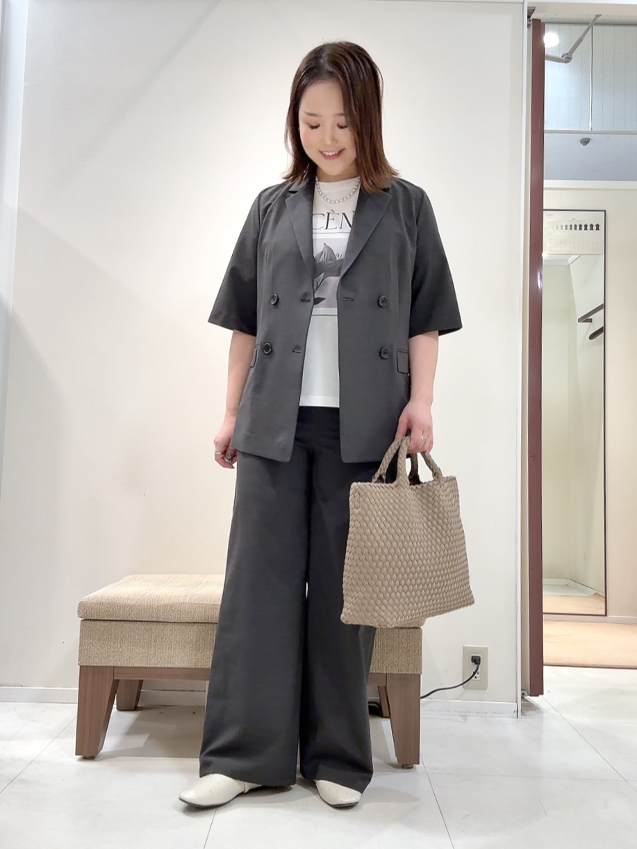 YUIさんの「UNTITLED｜【シワになりにくい/セットアップ可/接触冷感】ハーフスリーブジャケット」を使ったコーディネート