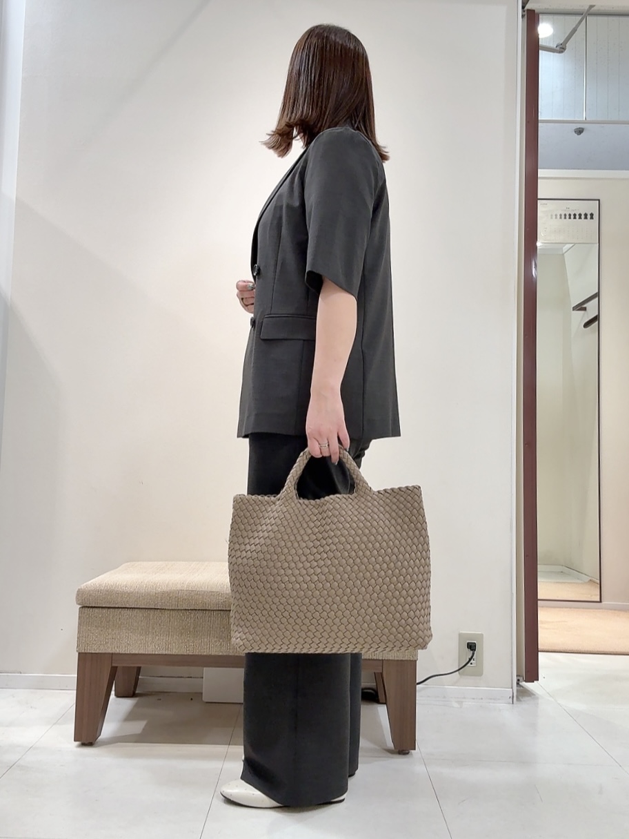YUIさんの「UNTITLED｜【シワになりにくい/セットアップ可/接触冷感】ハーフスリーブジャケット」を使ったコーディネート