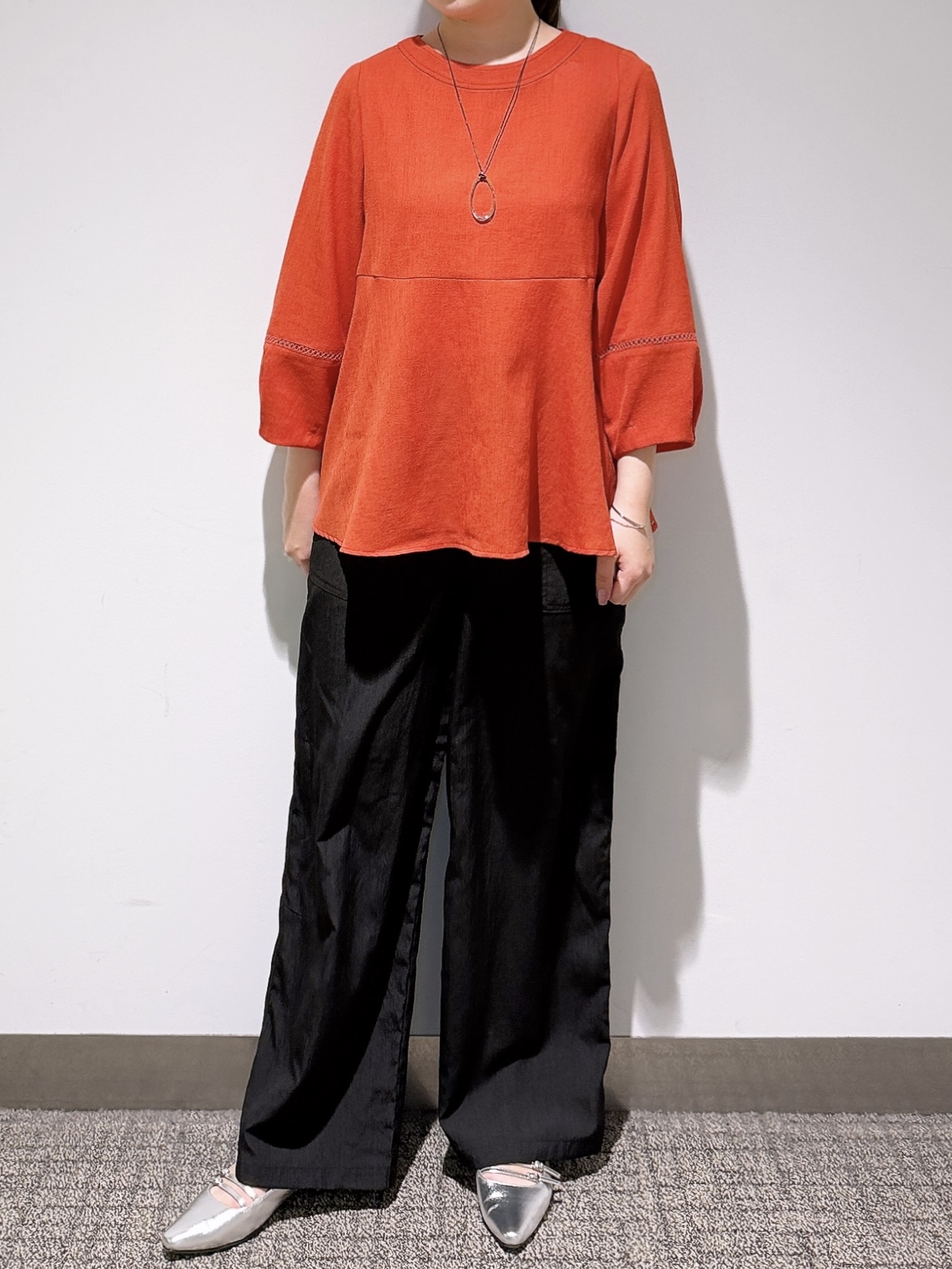 みーさんの「grove｜【UVカット・体型カバーも叶う】麻調メッシュランタンスリーブブラウス」を使ったコーディネート
