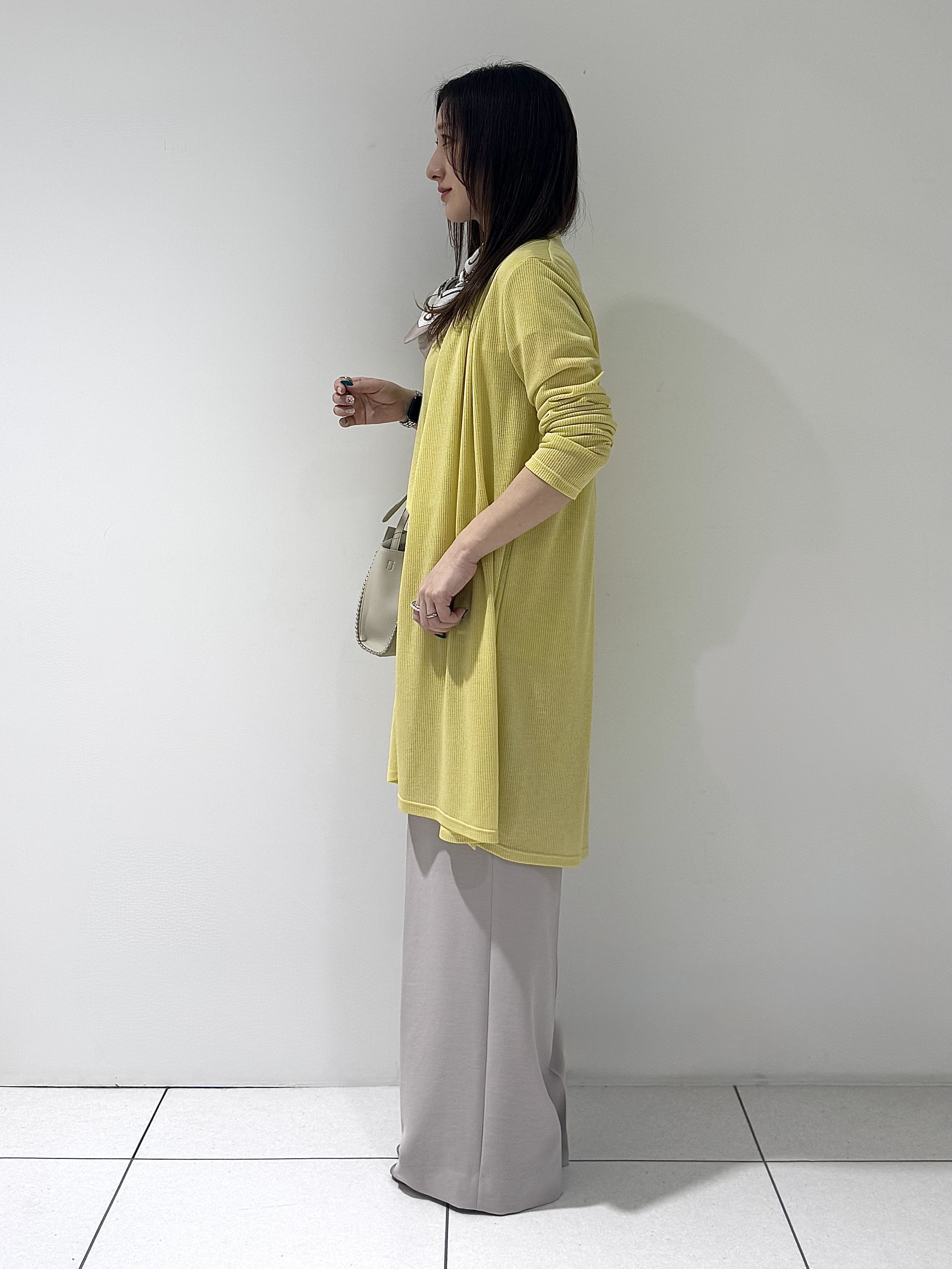 そんさんの「INDIVI｜【洗える／アンサンブル可能】シアーストライプカーディガン」を使ったコーディネート