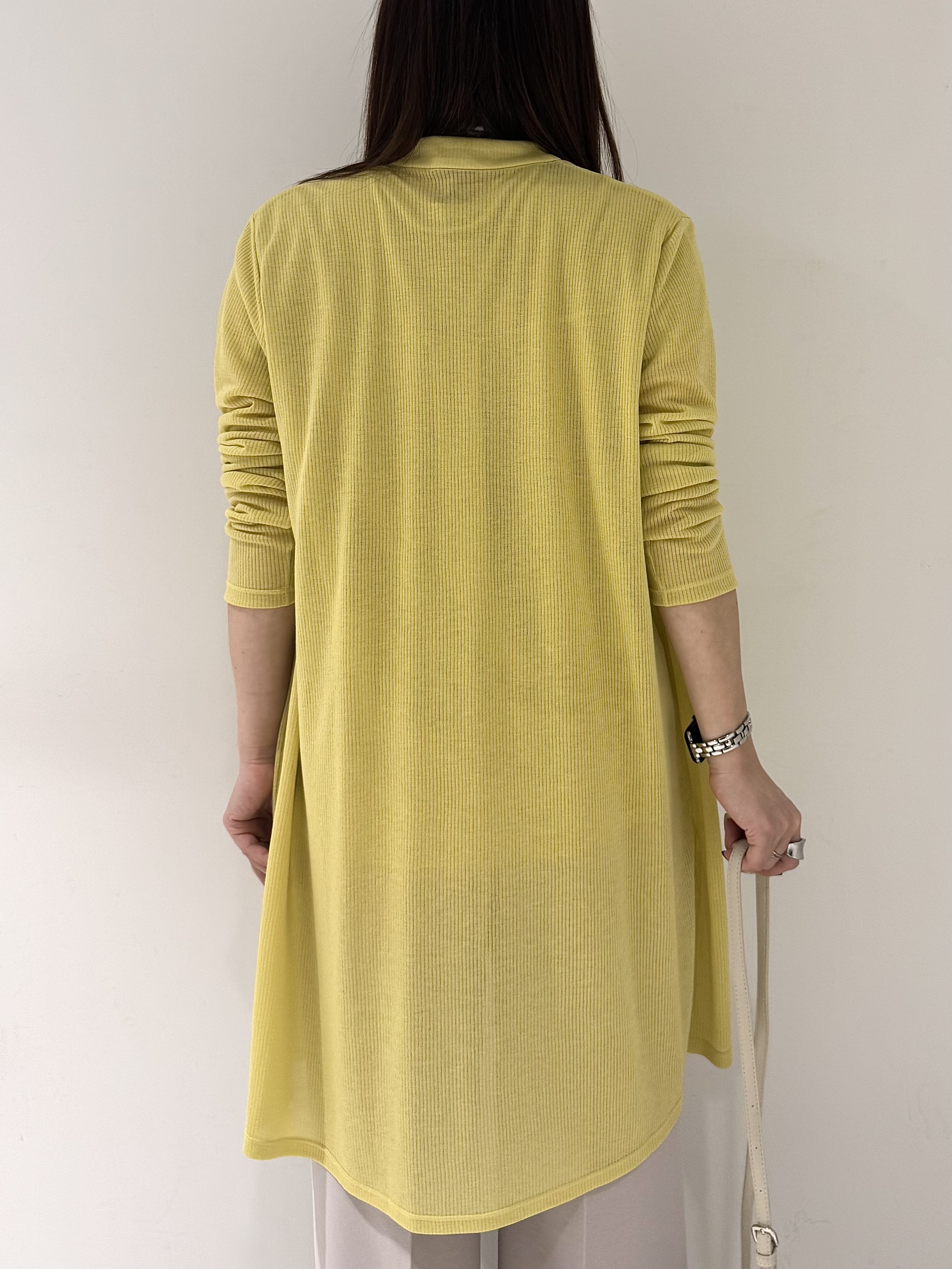 そんさんの「INDIVI｜【洗える／アンサンブル可能】シアーストライプカーディガン」を使ったコーディネート